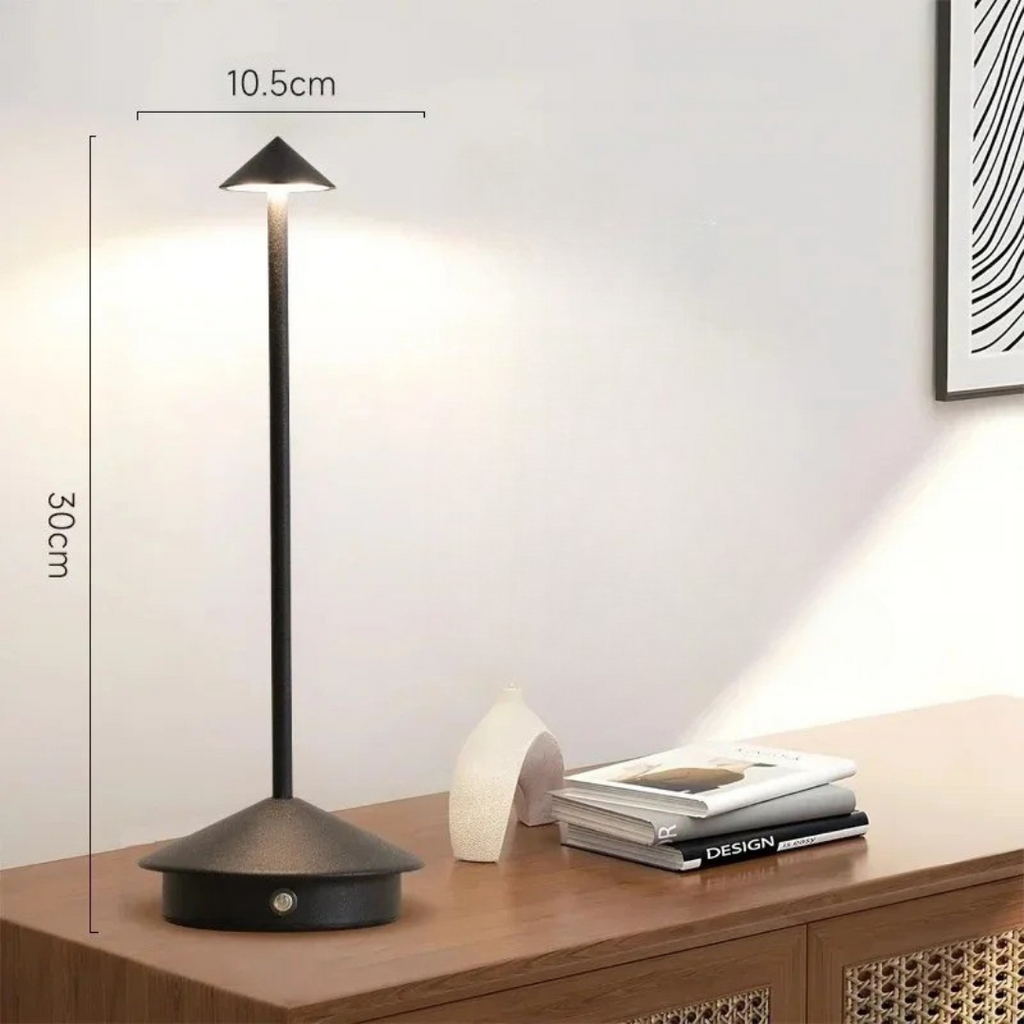 Lampada da tavolo conica Lumiana