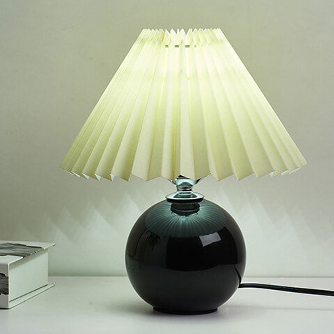 Lampada da tavolo vintage Pelenora