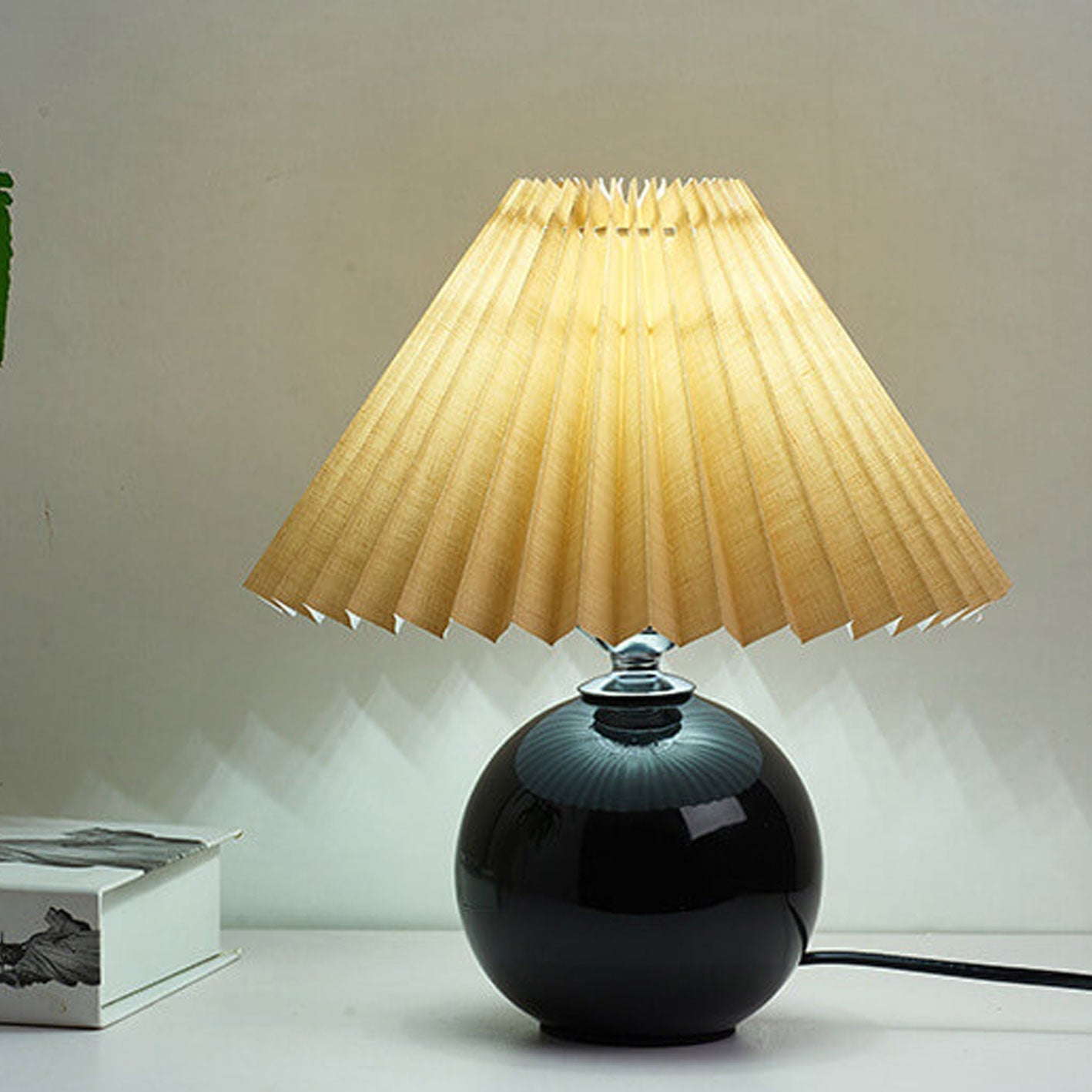 Lampada da tavolo vintage Pelenora