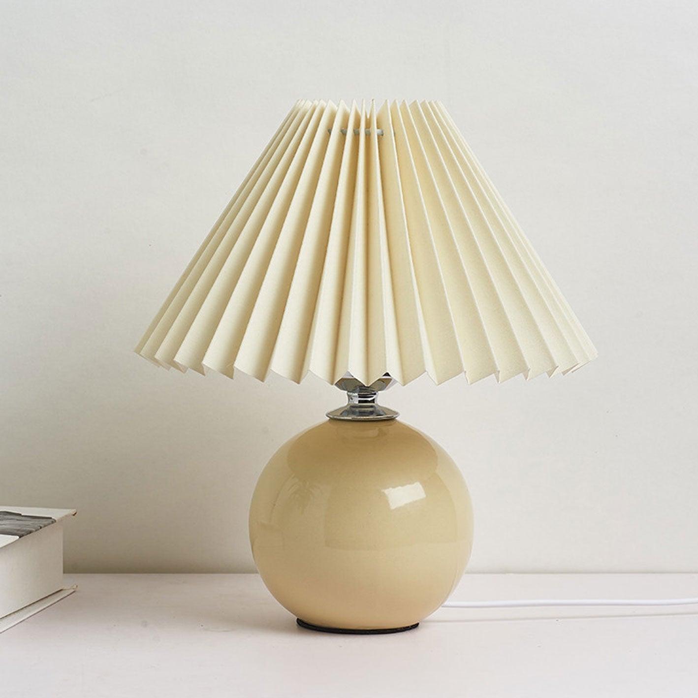 Lampada da tavolo vintage Pelenora