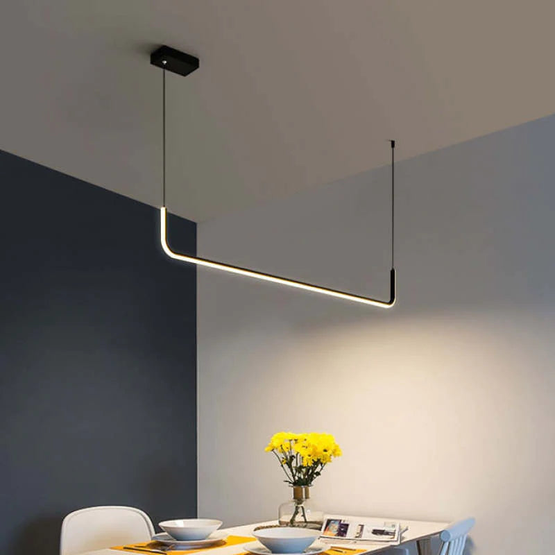 Lampada a sospensione lineare Lucoria