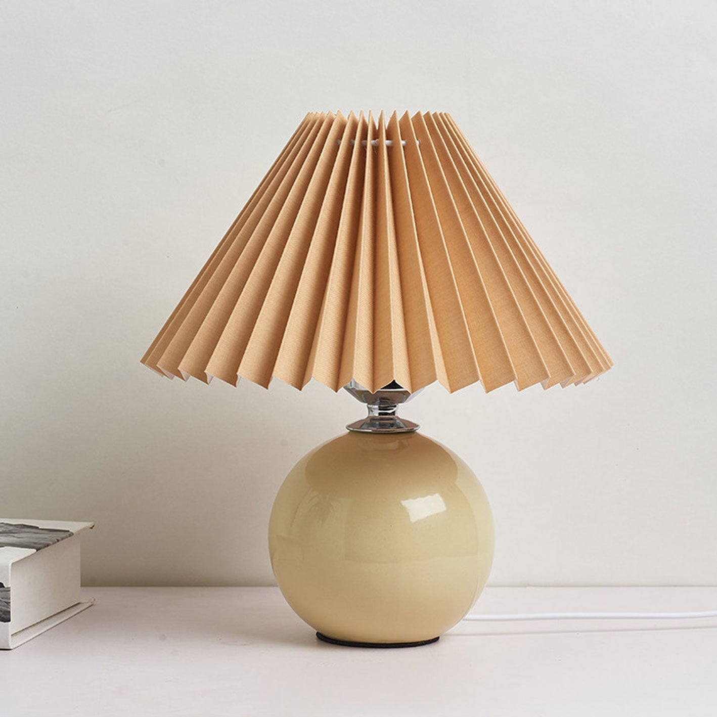 Lampada da tavolo vintage Pelenora