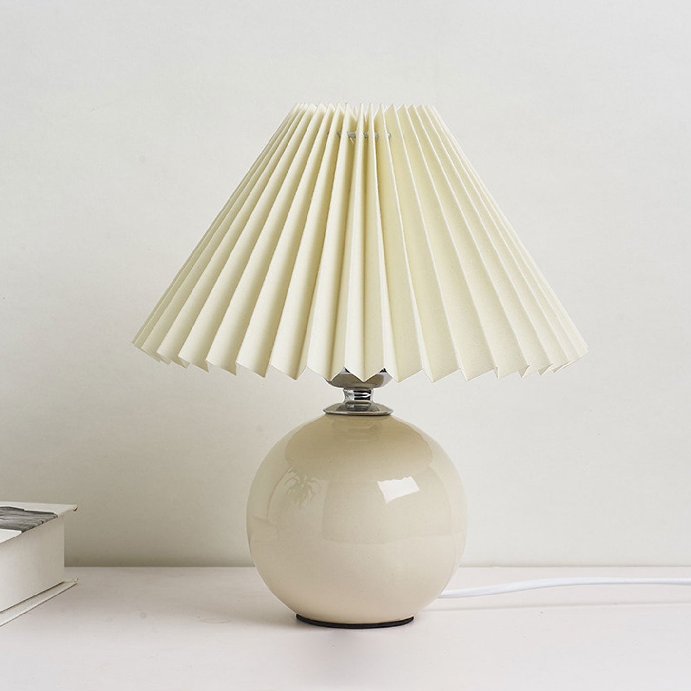Lampada da tavolo vintage Pelenora