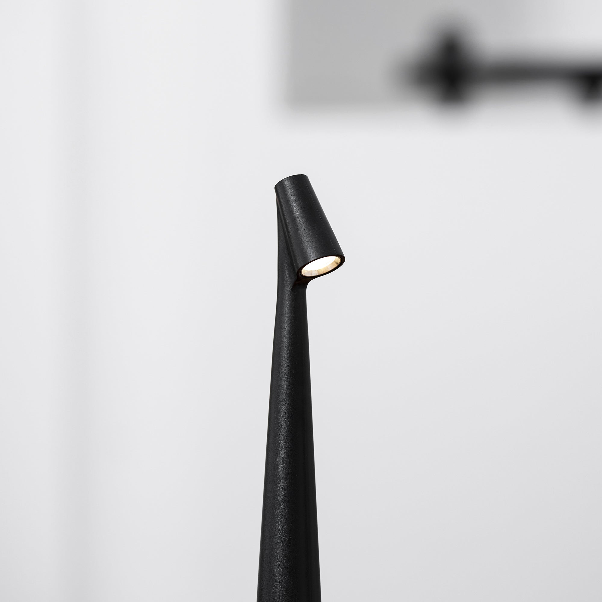 Lampada da tavolo da esterno Neramile