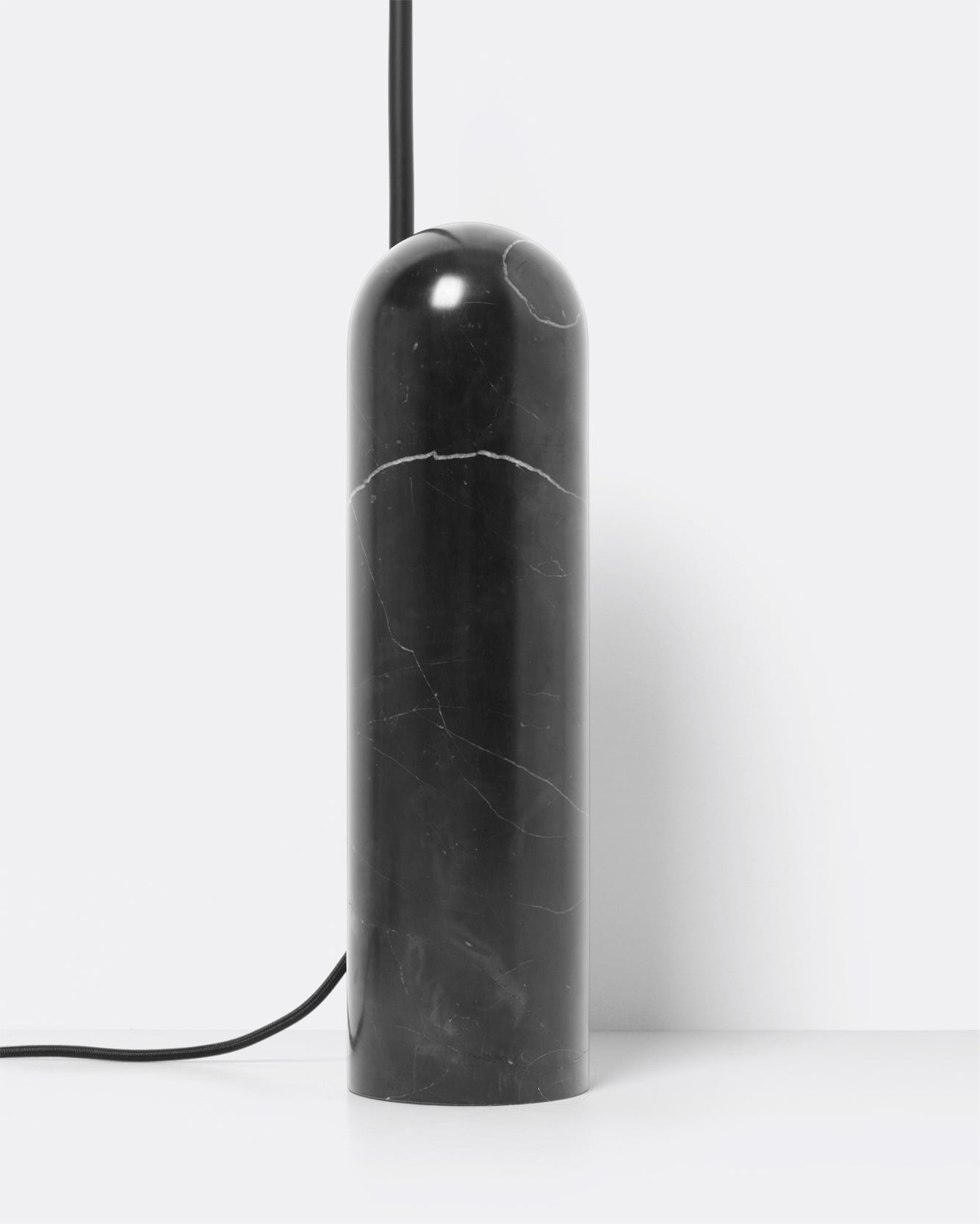 Lampada da terra minimalista Ilaleme