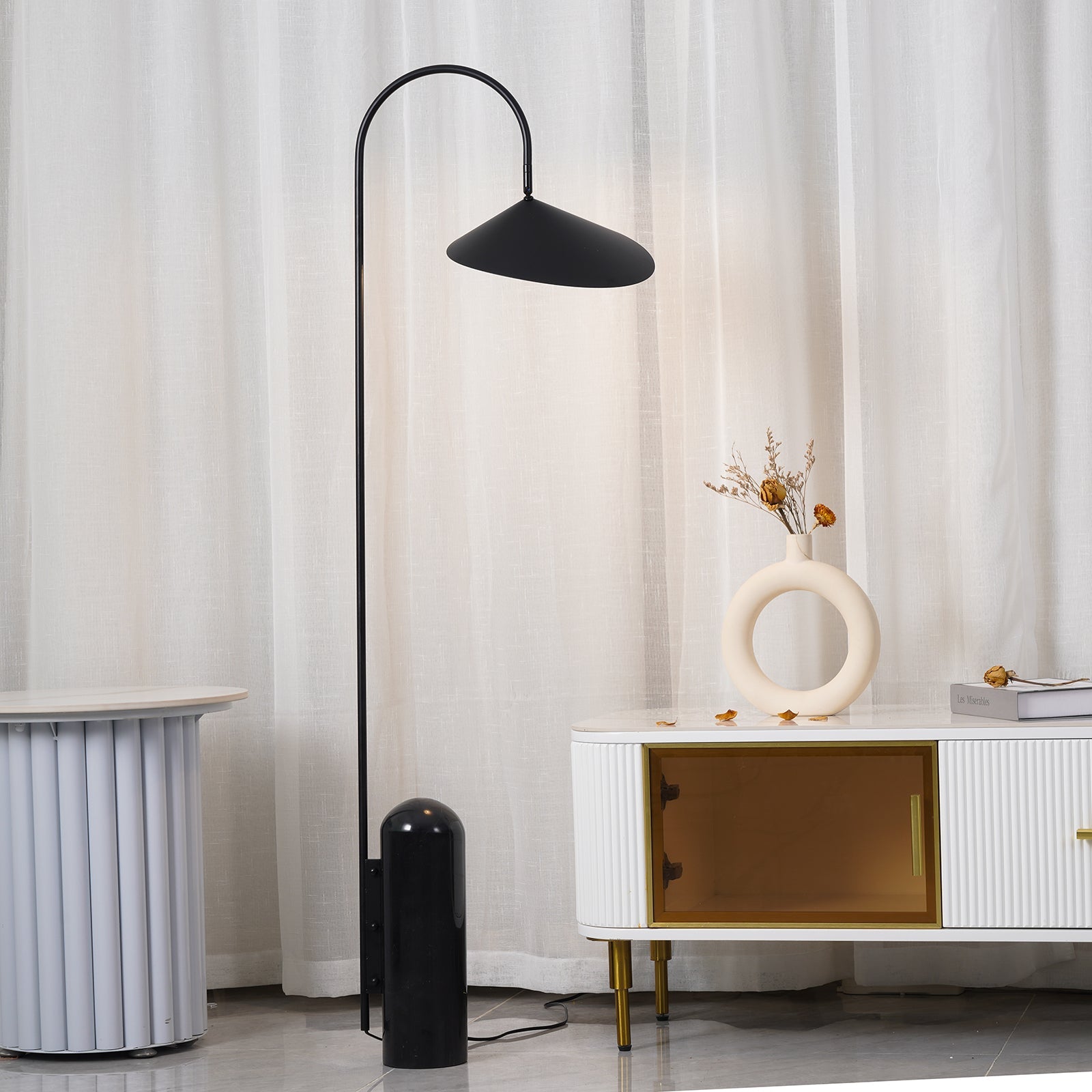 Lampada da terra minimalista Ilaleme