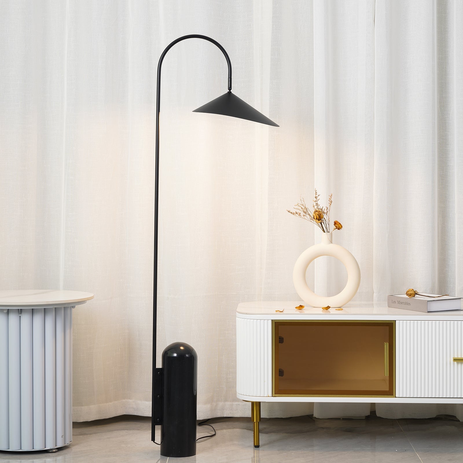 Lampada da terra minimalista Ilaleme