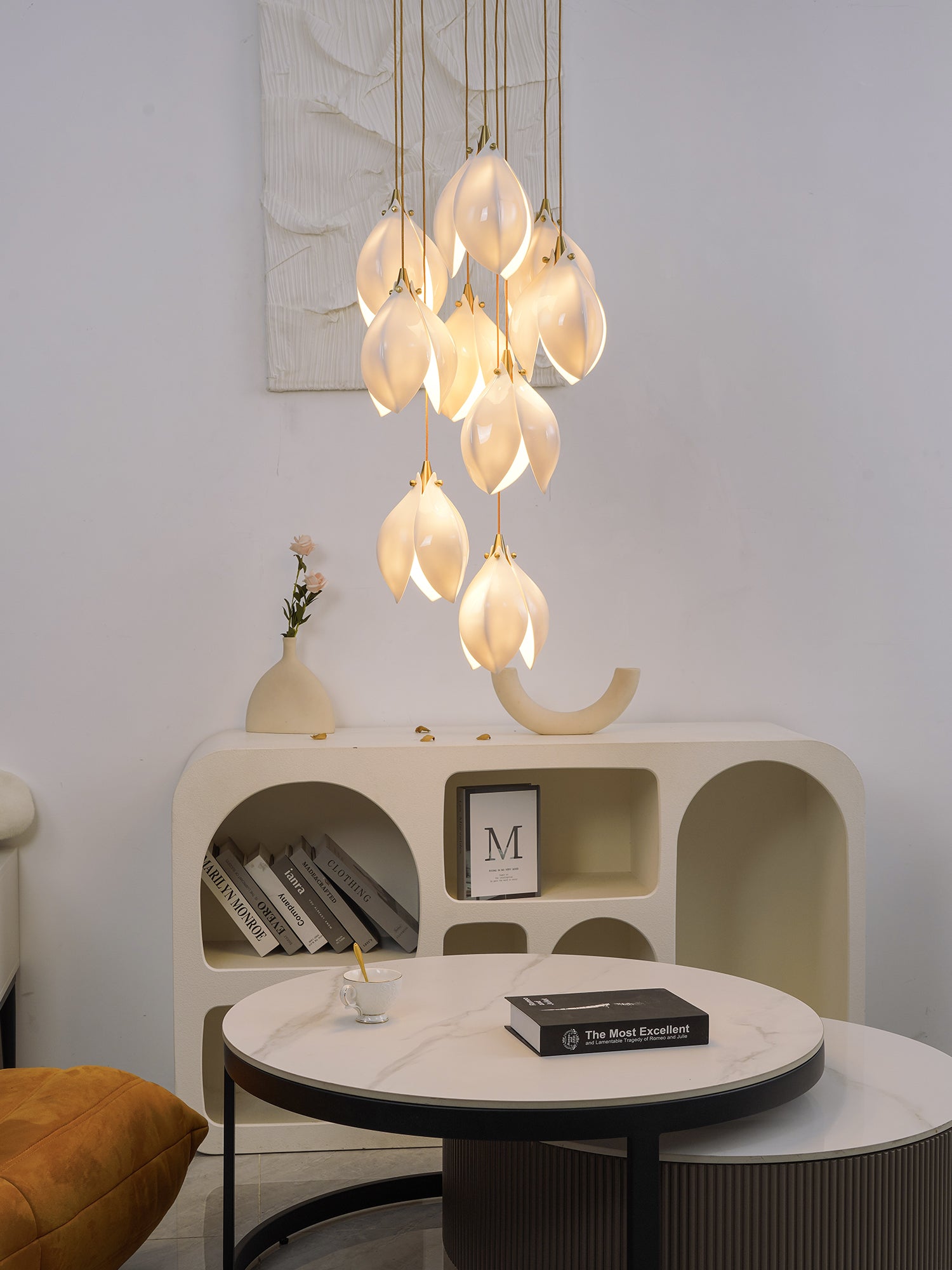 Lampada a sospensione floreale Fenoriano
