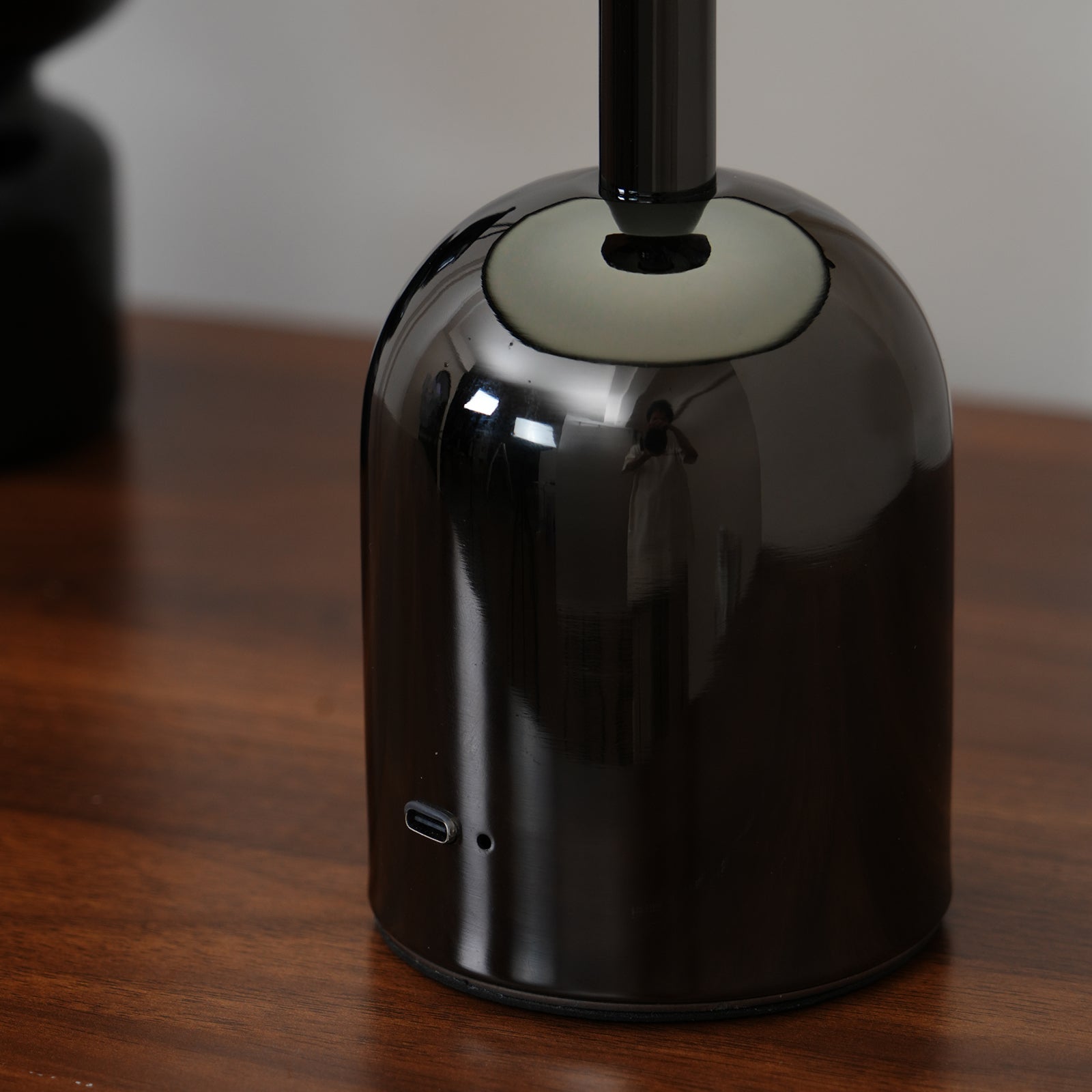 Lampada da tavolo moderna Olaviro