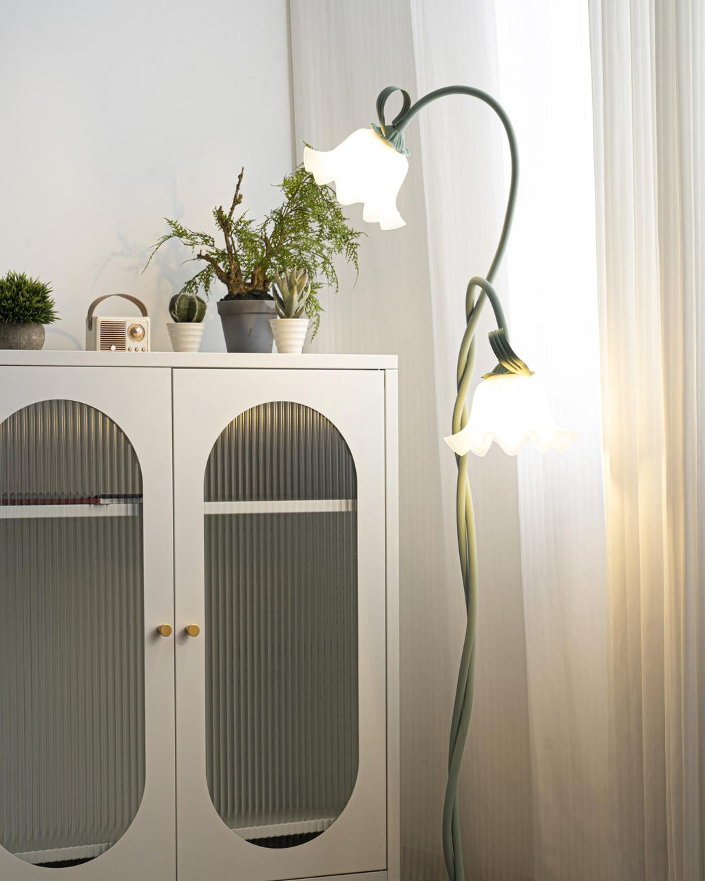 Lampada da terra floreale Roina