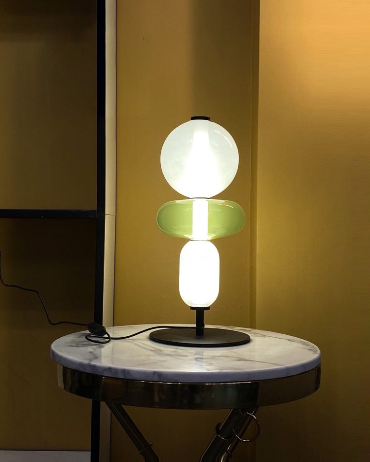 Lampada da tavolo Raisaena