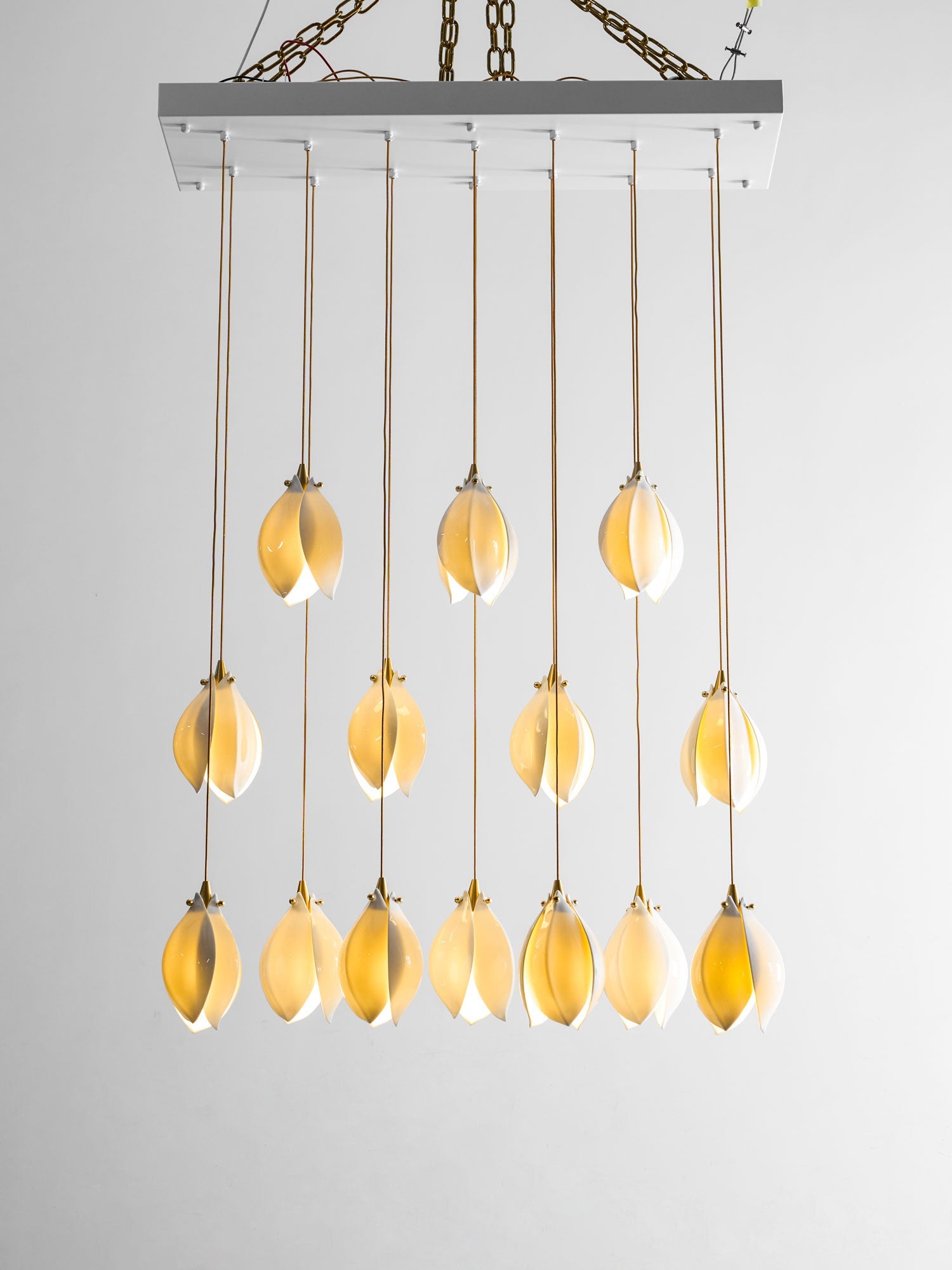 Lampada a sospensione floreale Fenoriano