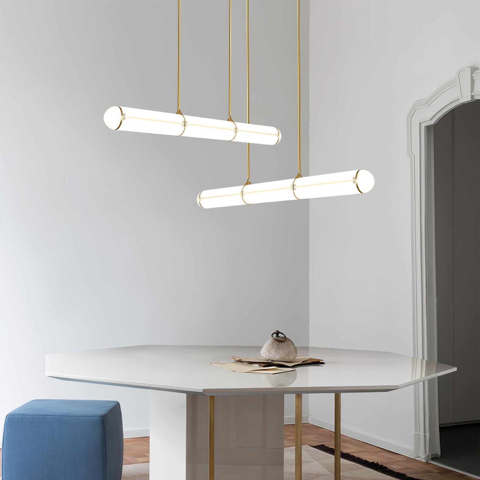 Lampada a sospensione lineare Aronale
