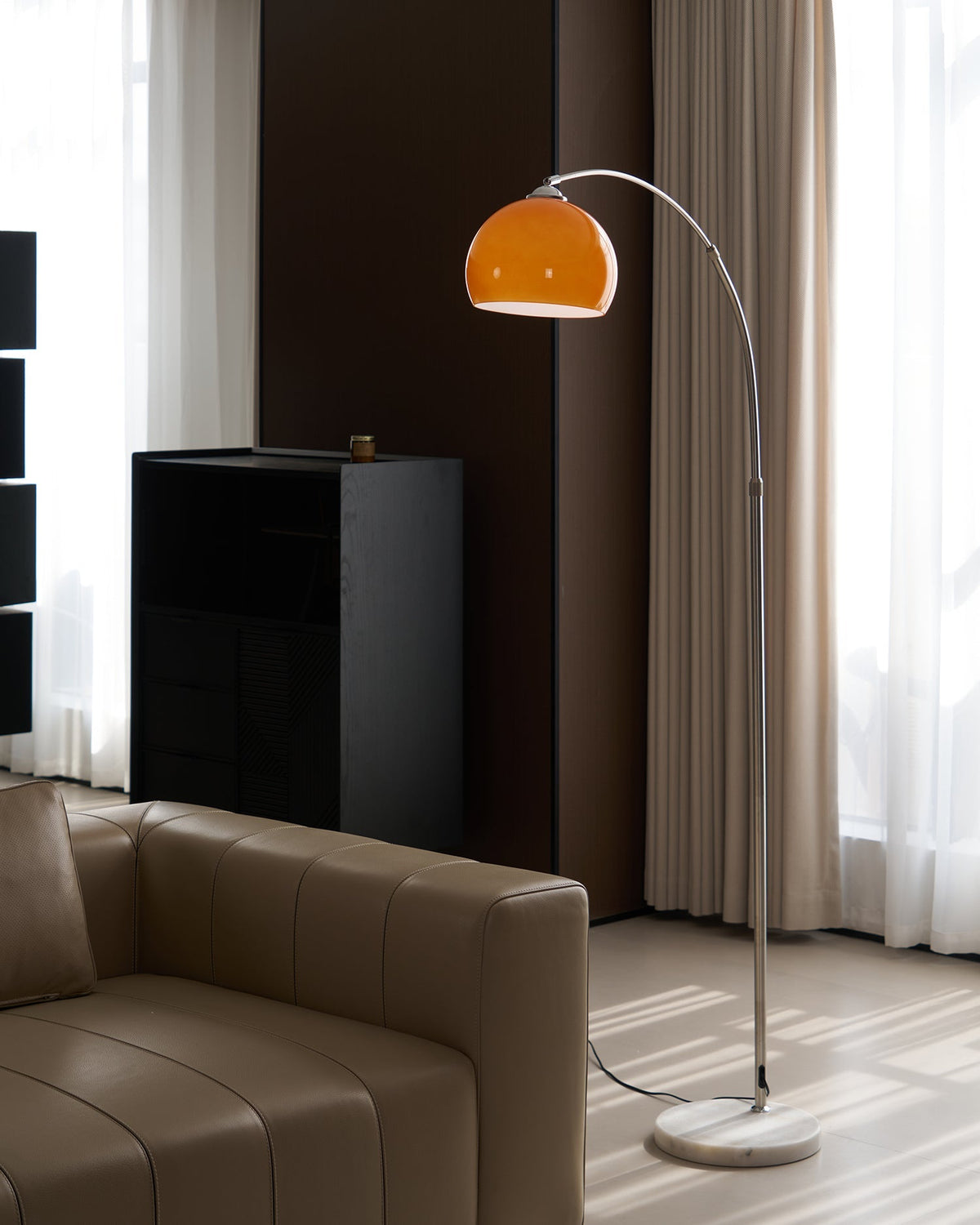Lampada da terra curva Rovelave