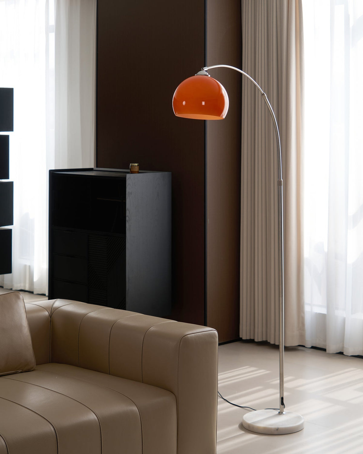 Lampada da terra curva Rovelave