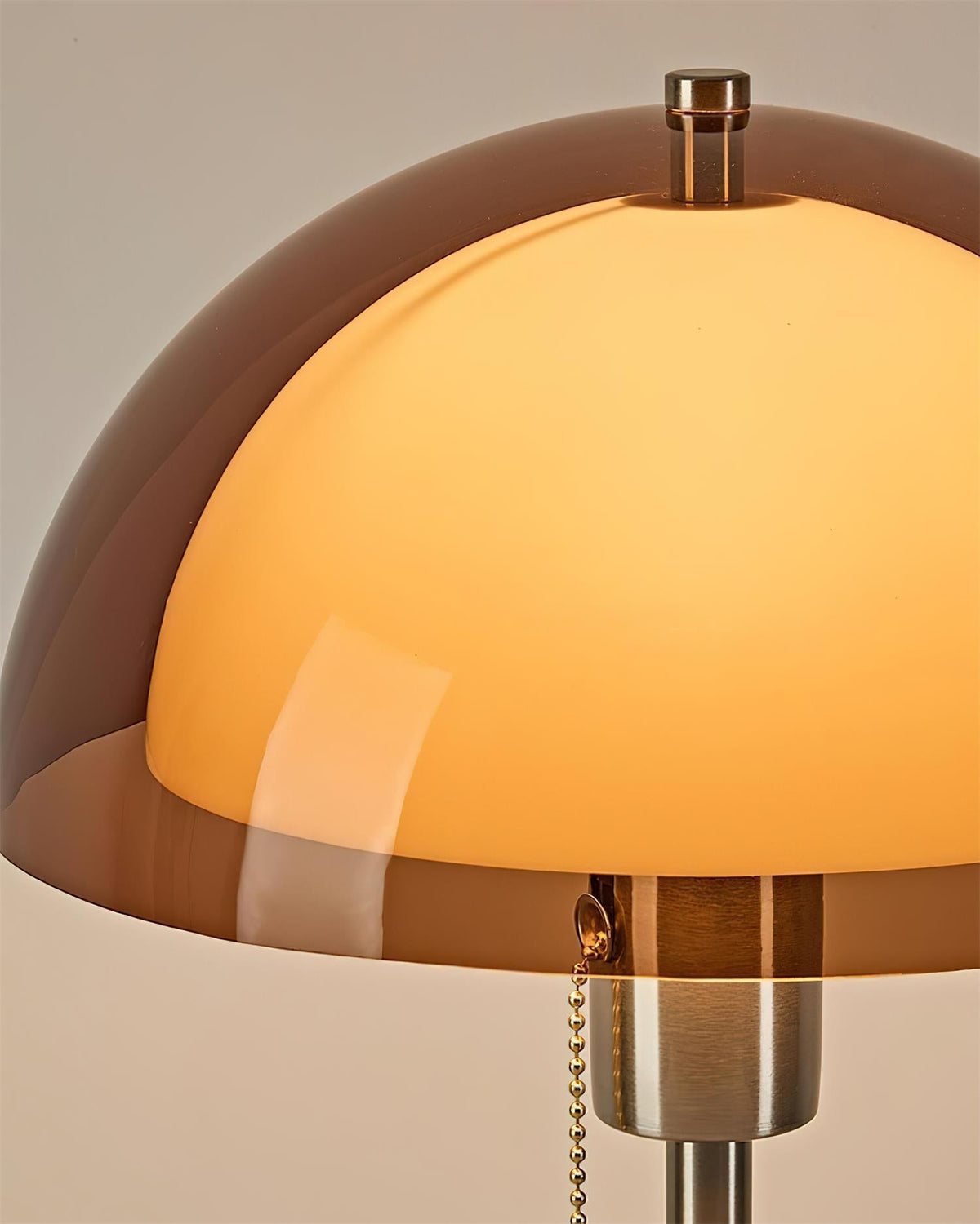 Lampada da tavolo rétro Ilira