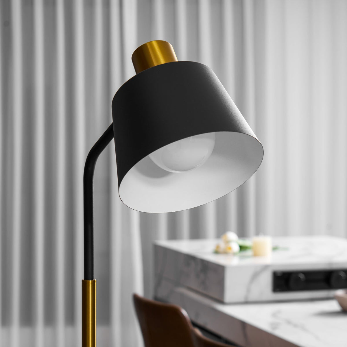 Emmental Floor Lamp – detail 22