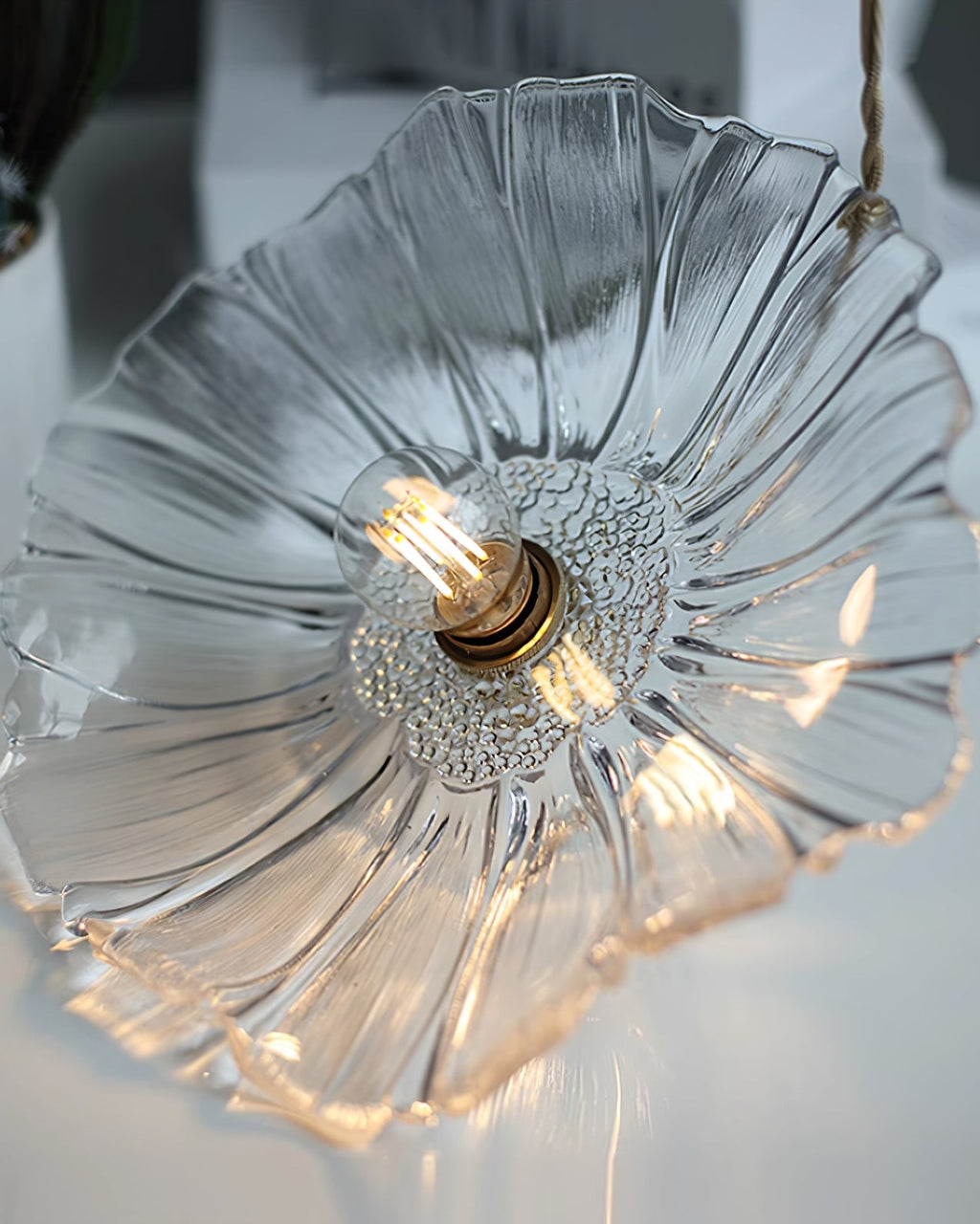 Lampada a sospensione floreale Mirarni