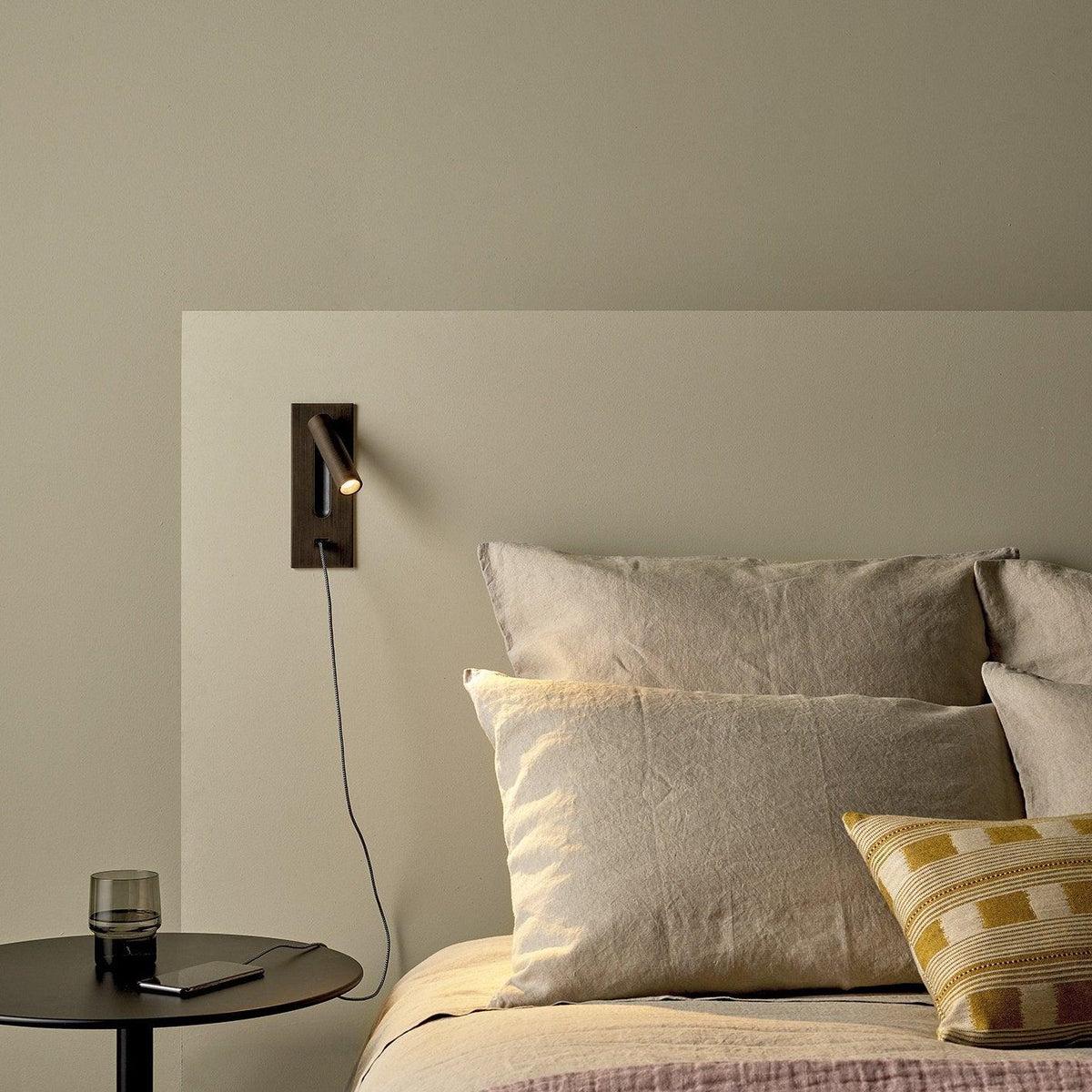 Folded Back Bedside Wall Lamp – detail 16