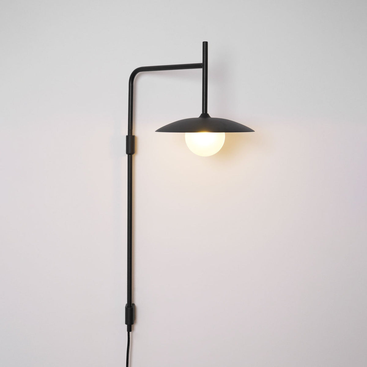 Gea Swing Arm Plug - in Wall Lamp - Vakkerlight