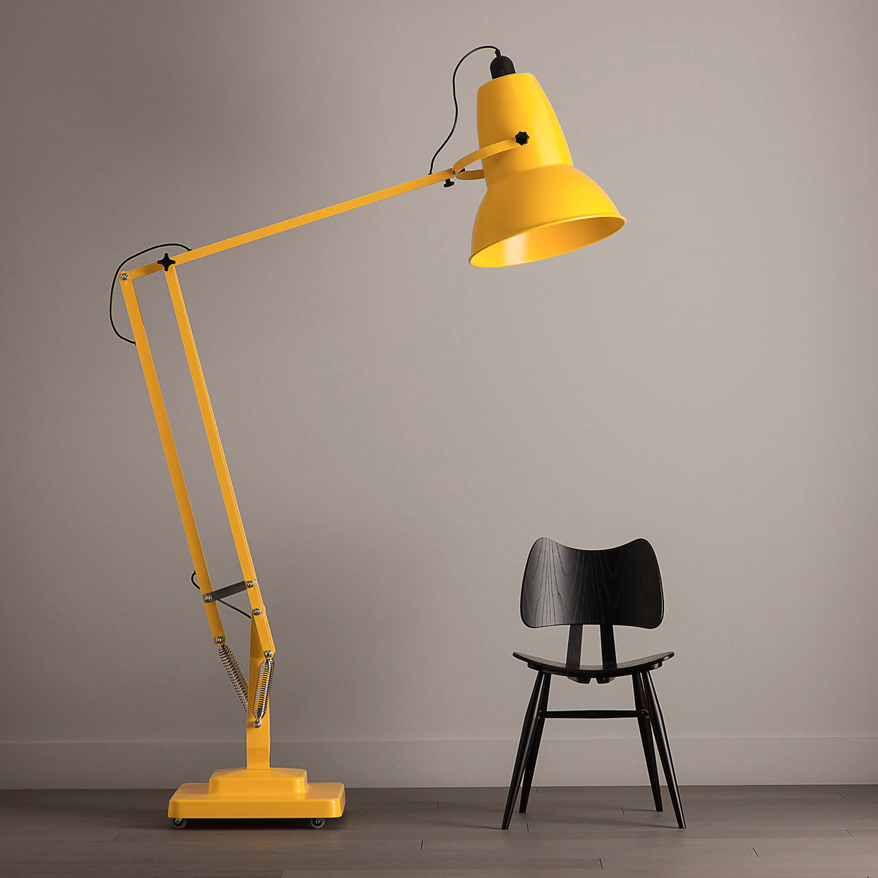 Lampada da terra articolata Moleno