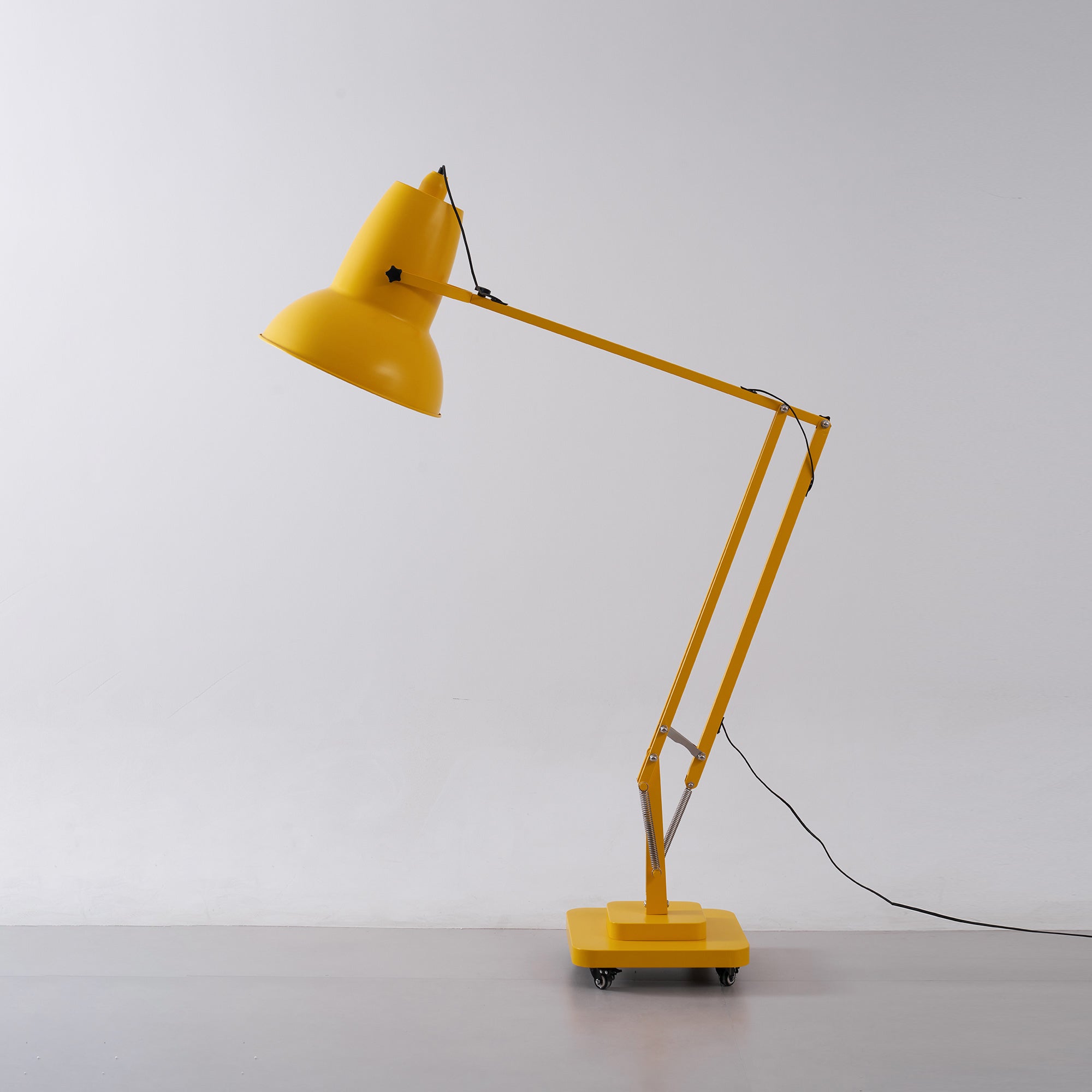 Lampada da terra articolata Moleno