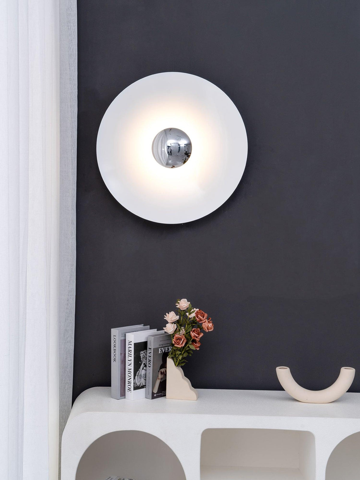 Simplicity Glow Wall Light – detail 11