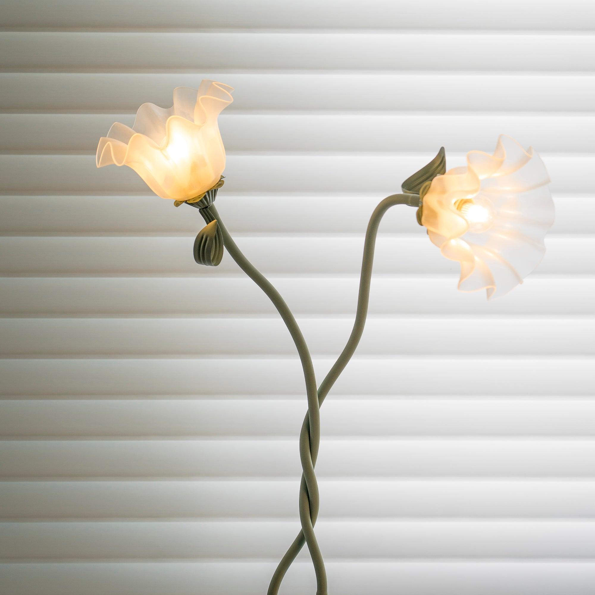 Lampada da terra floreale Roina