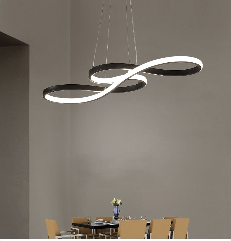 Lampada a sospensione lineare Riaroro