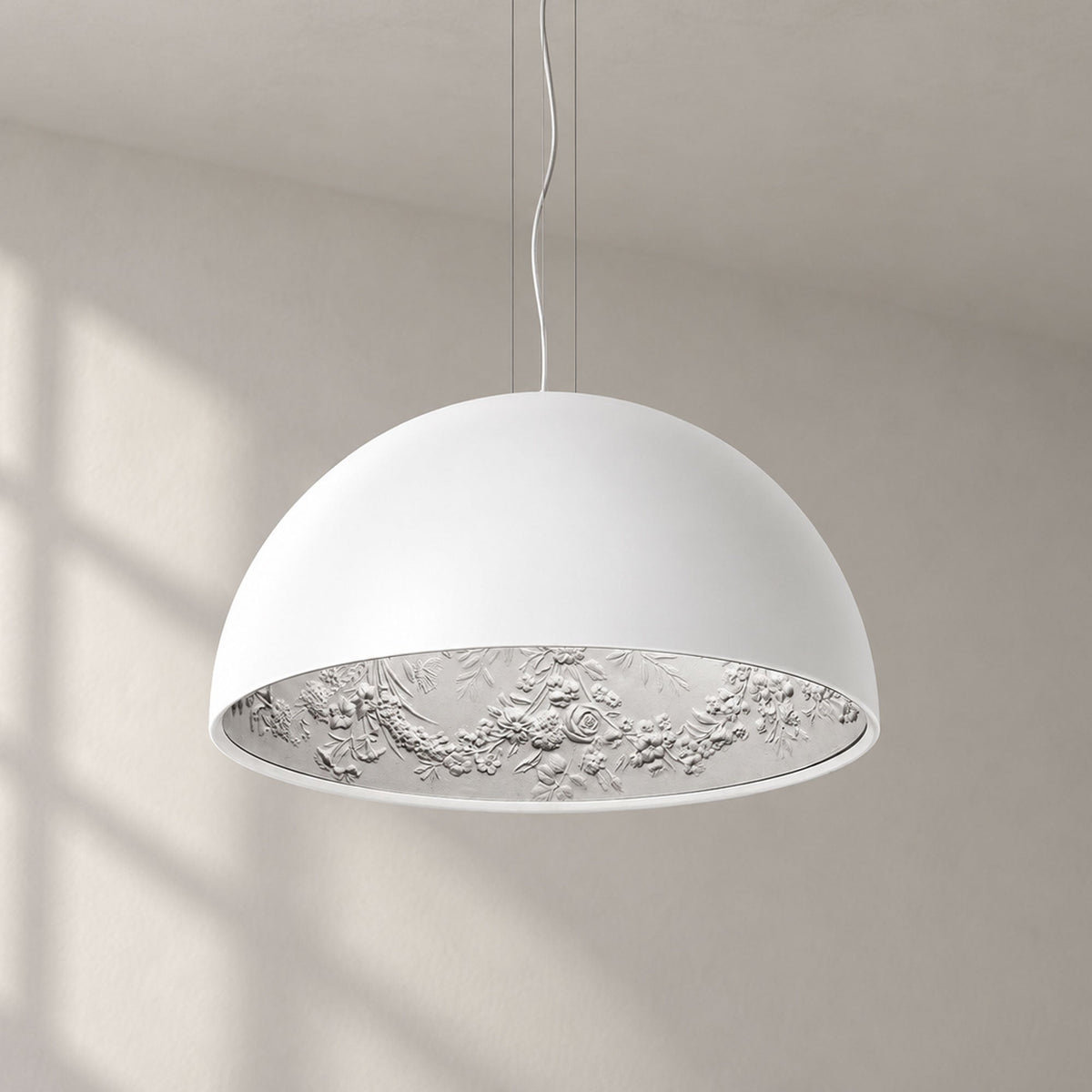 Lampada a sospensione emisferica Noiloia