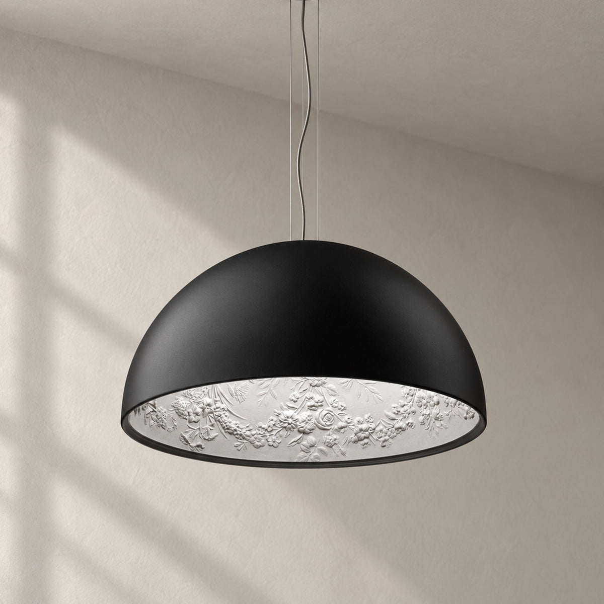 Lampada a sospensione emisferica Noiloia