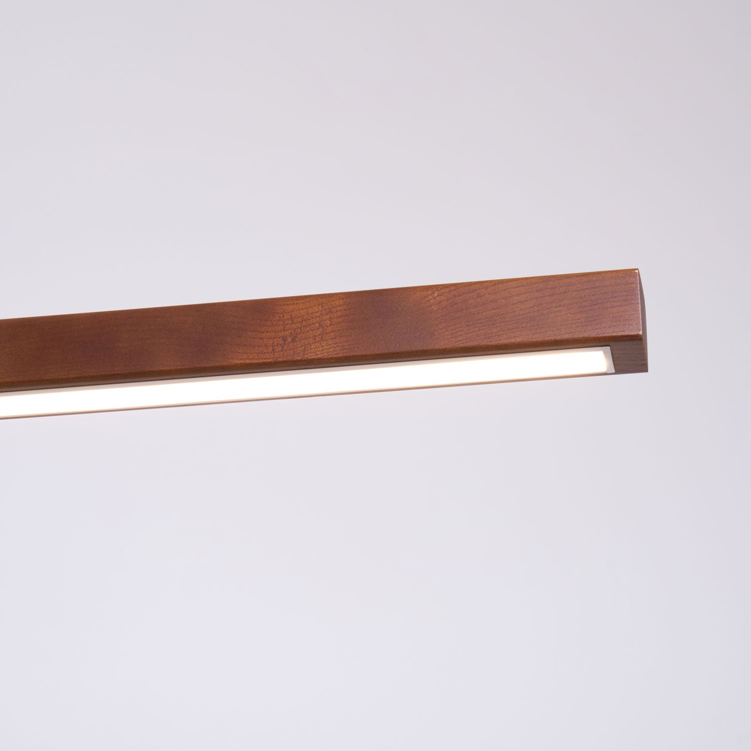 Lampada a sospensione lineare Lioriiro