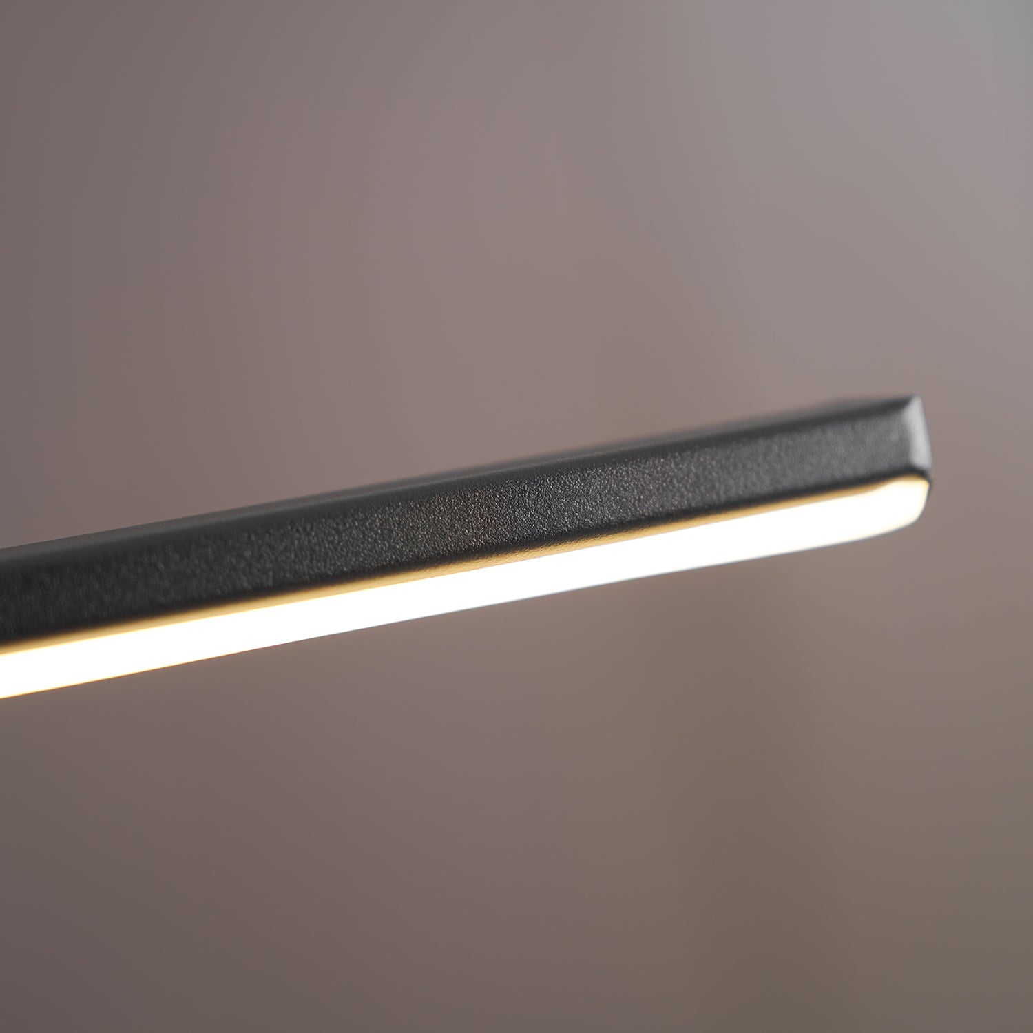 Lampada a sospensione lineare Chiisali