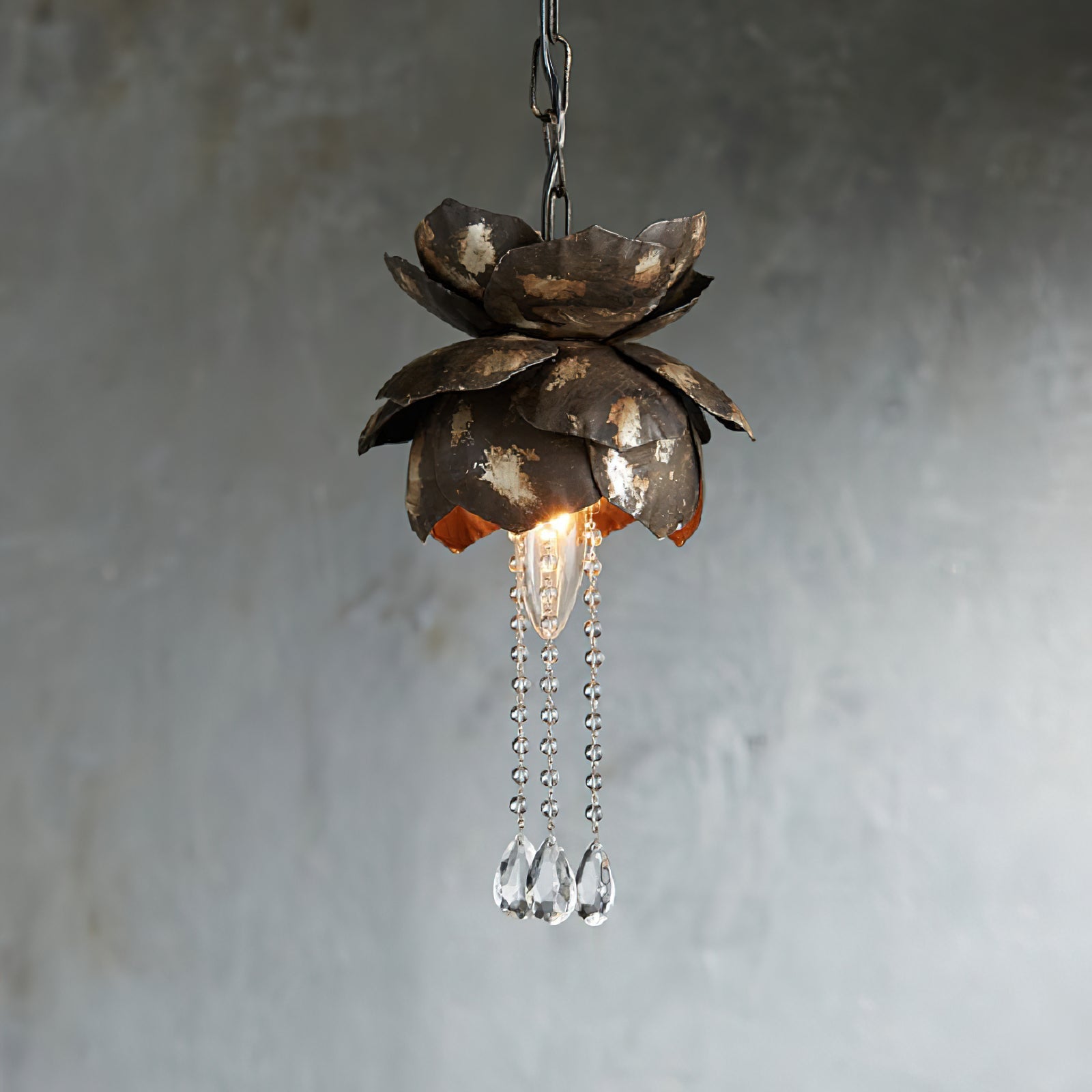 Lampada a sospensione floreale Dolaveno