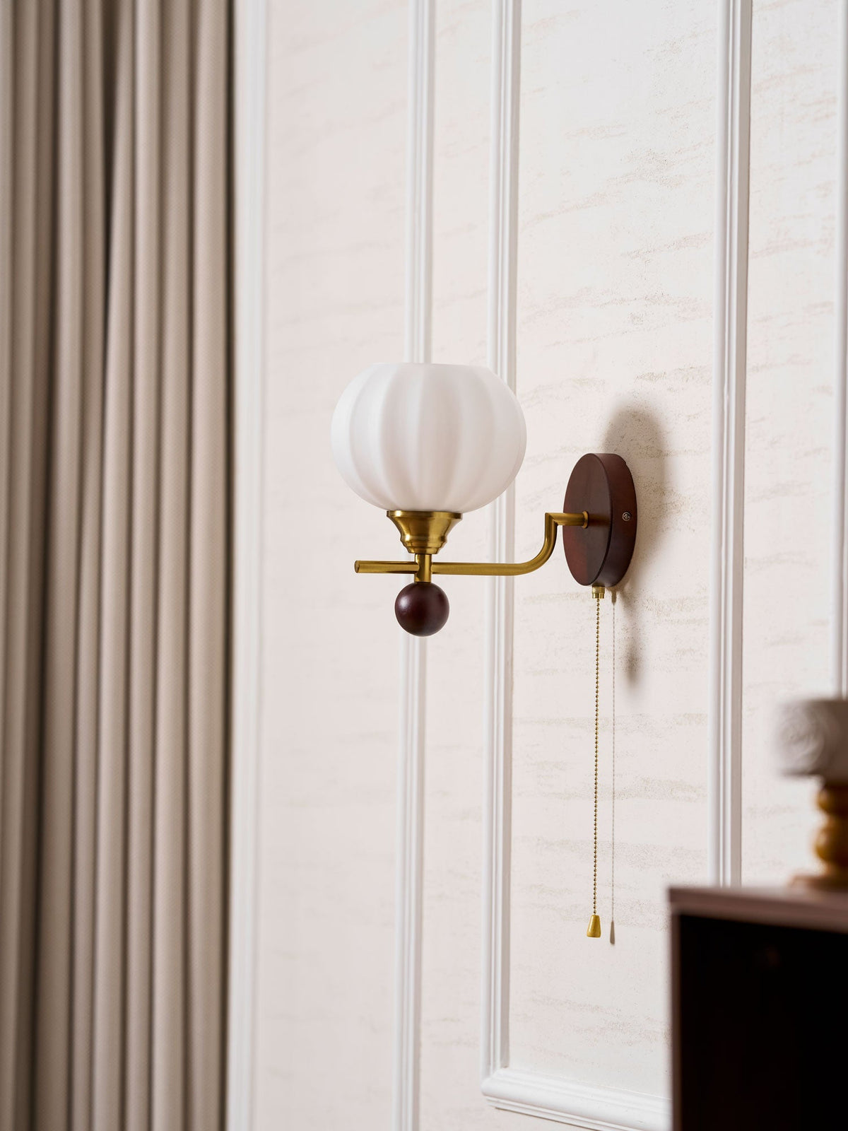 Lumea Crest Wall Lamp – detail 37