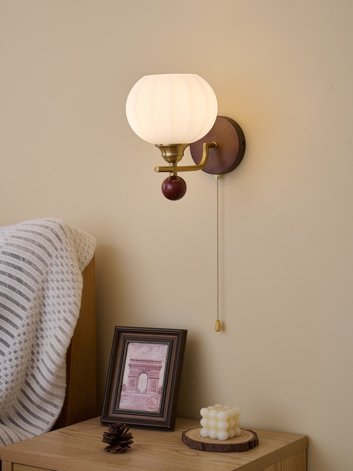 Lumea Crest Wall Lamp – detail 11