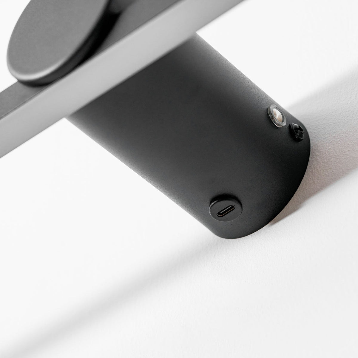 Lumen Trace Rechargeable Wall Lamp – detail 34