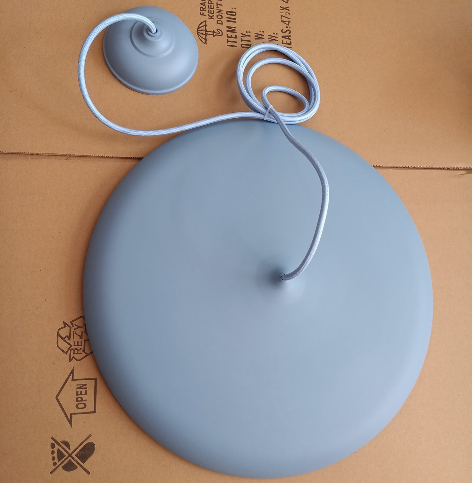 Lampada a sospensione rotonda Luciro