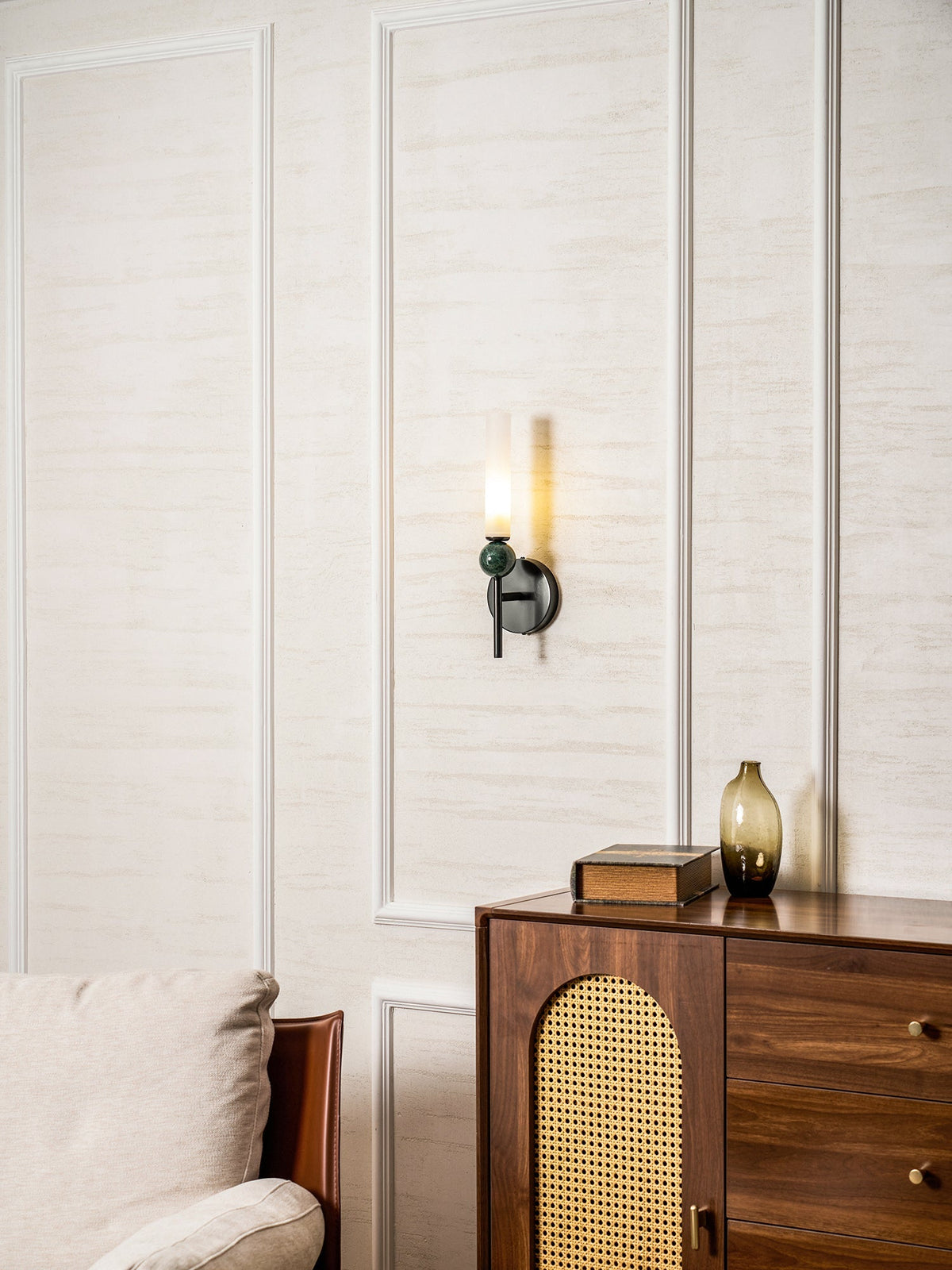 Marble Vertical Wall Lamp - Vakkerlight