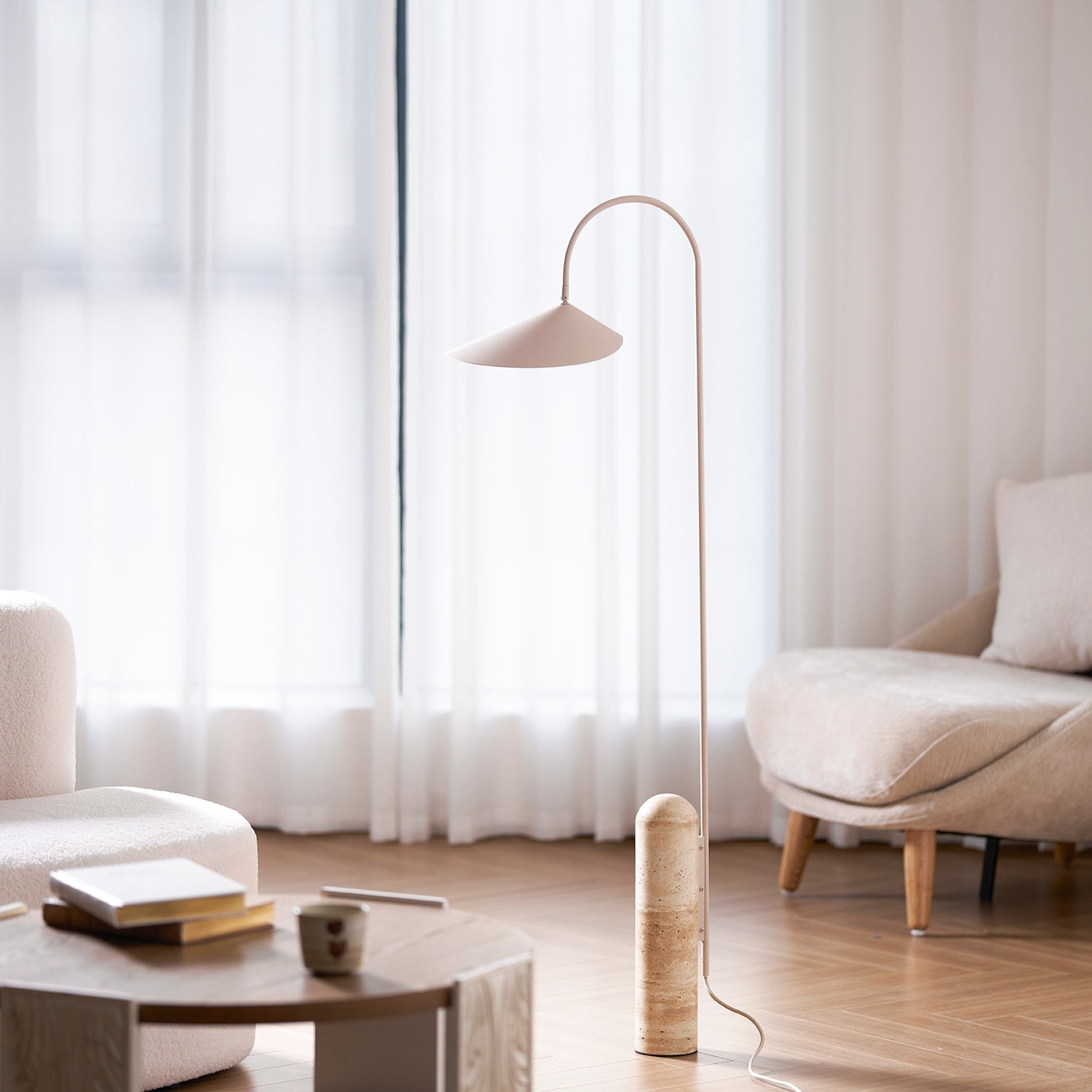 Lampada da terra minimalista Ilaleme