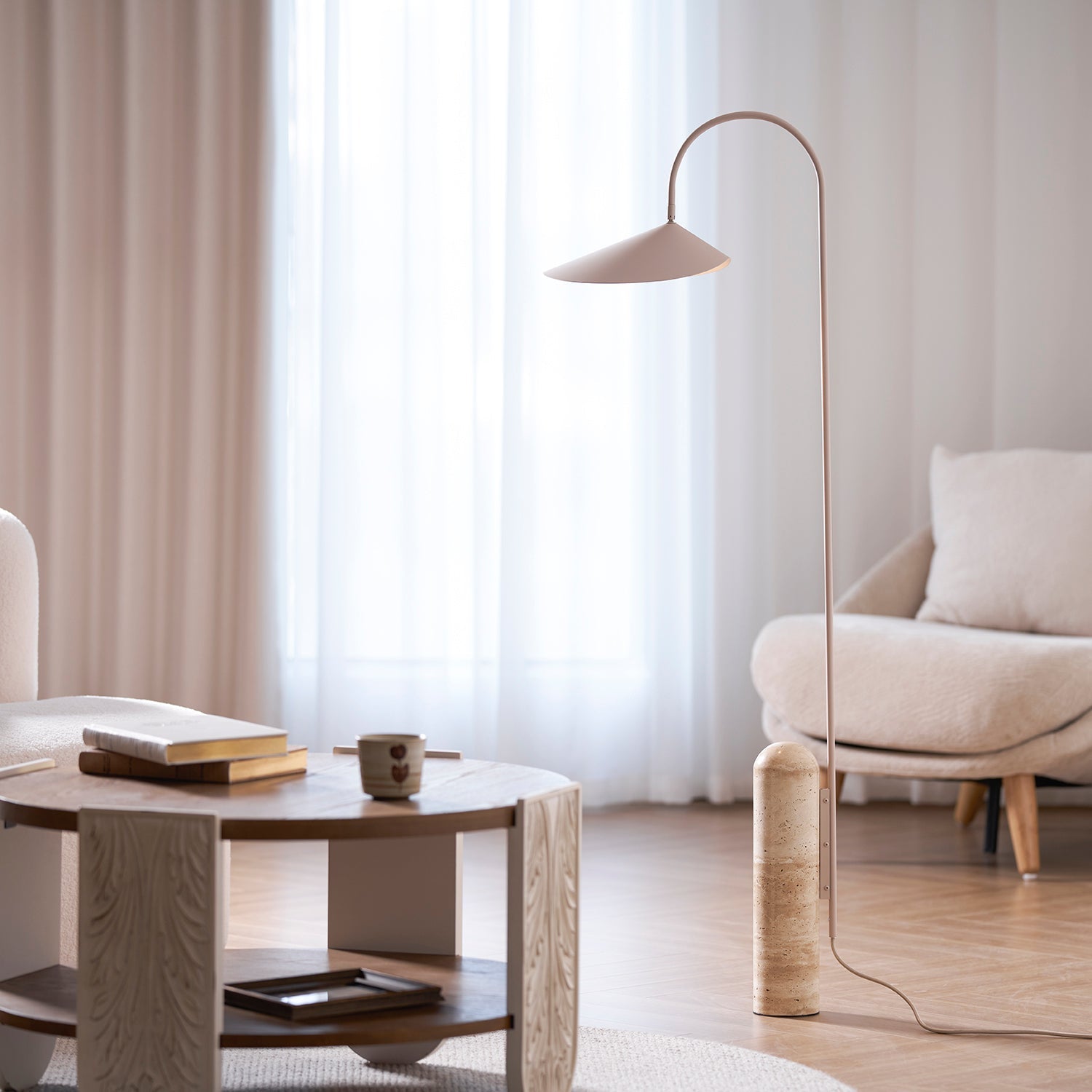 Lampada da terra minimalista Ilaleme