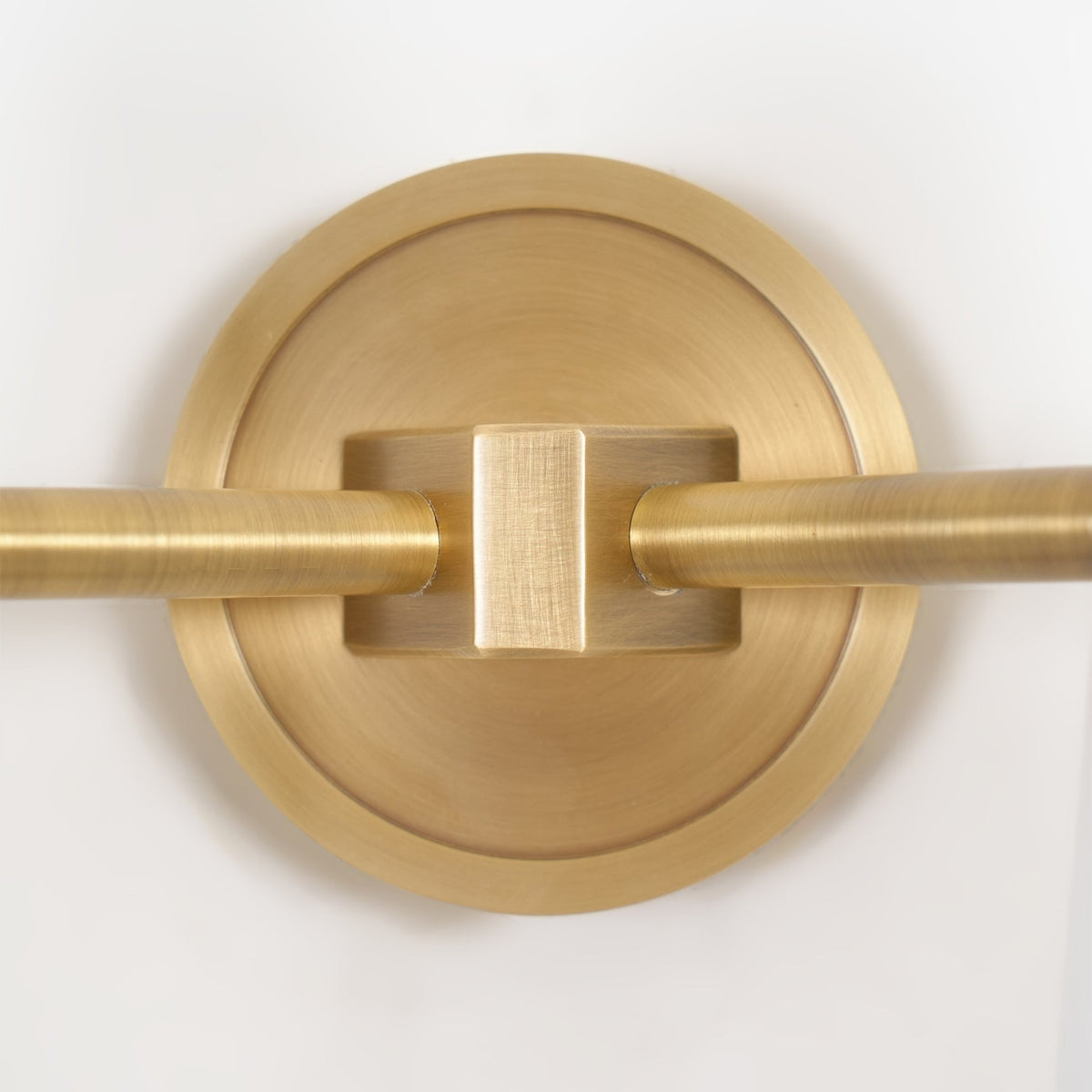 Montfaucon Wall Lamp – detail 14