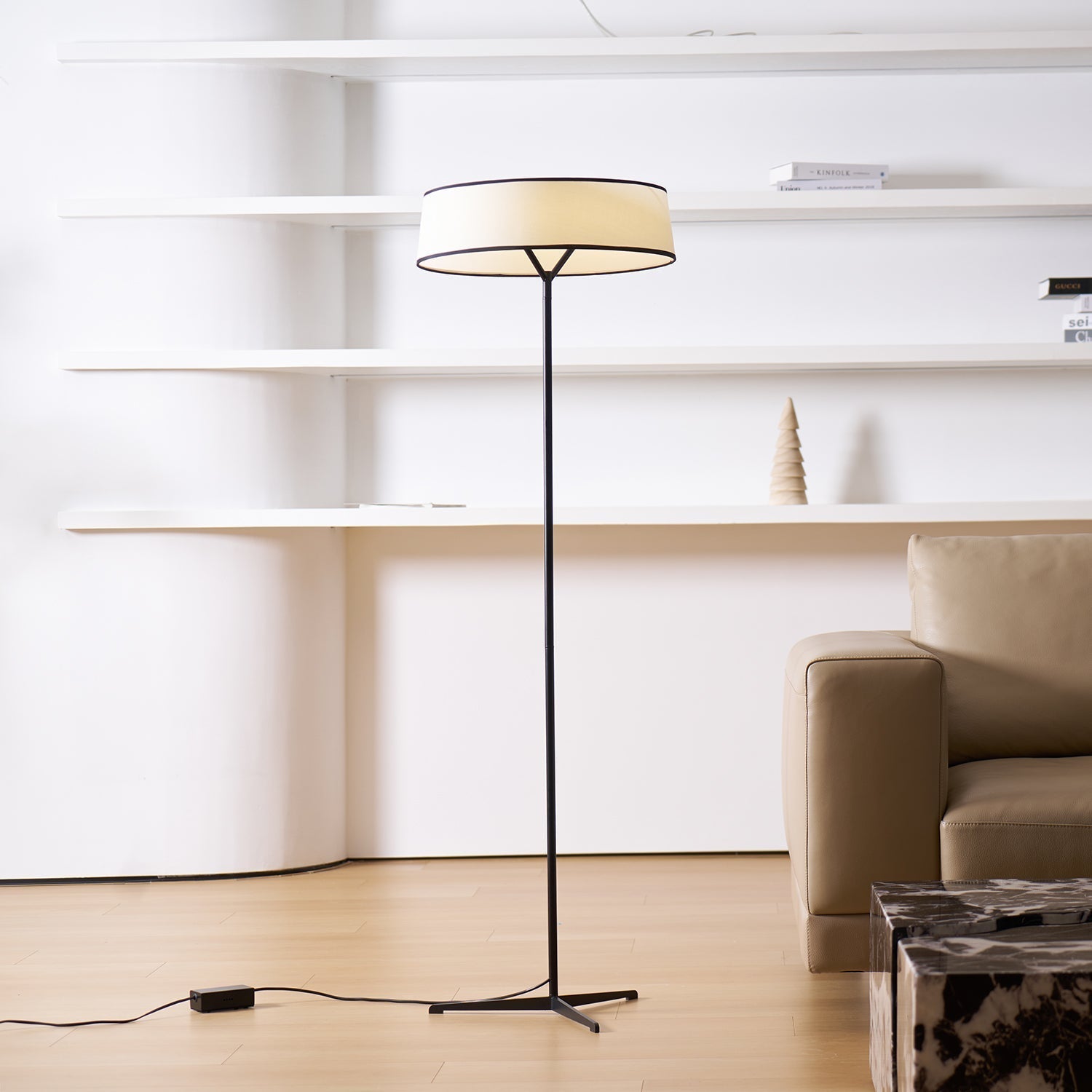 Lampada da terra Meldesa