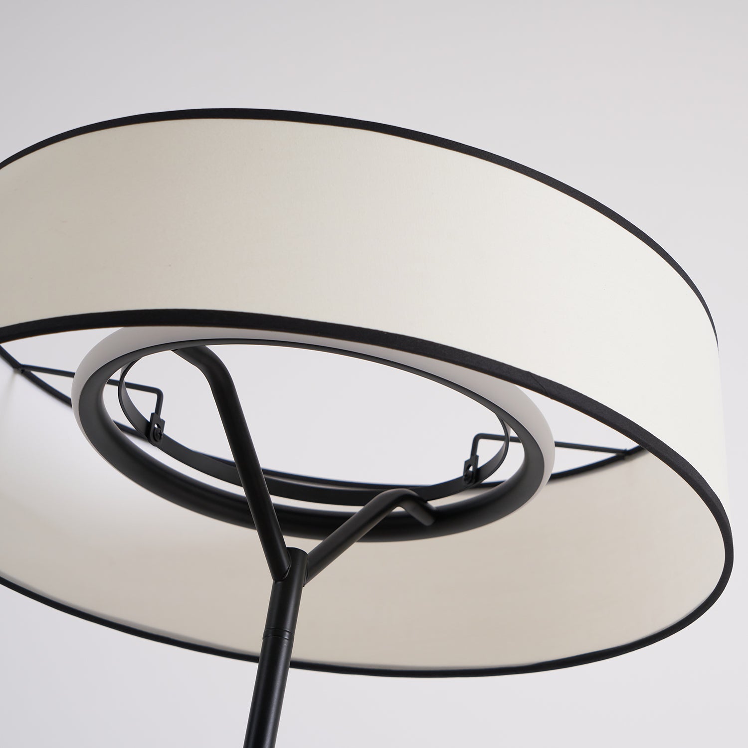 Lampada da terra Meldesa