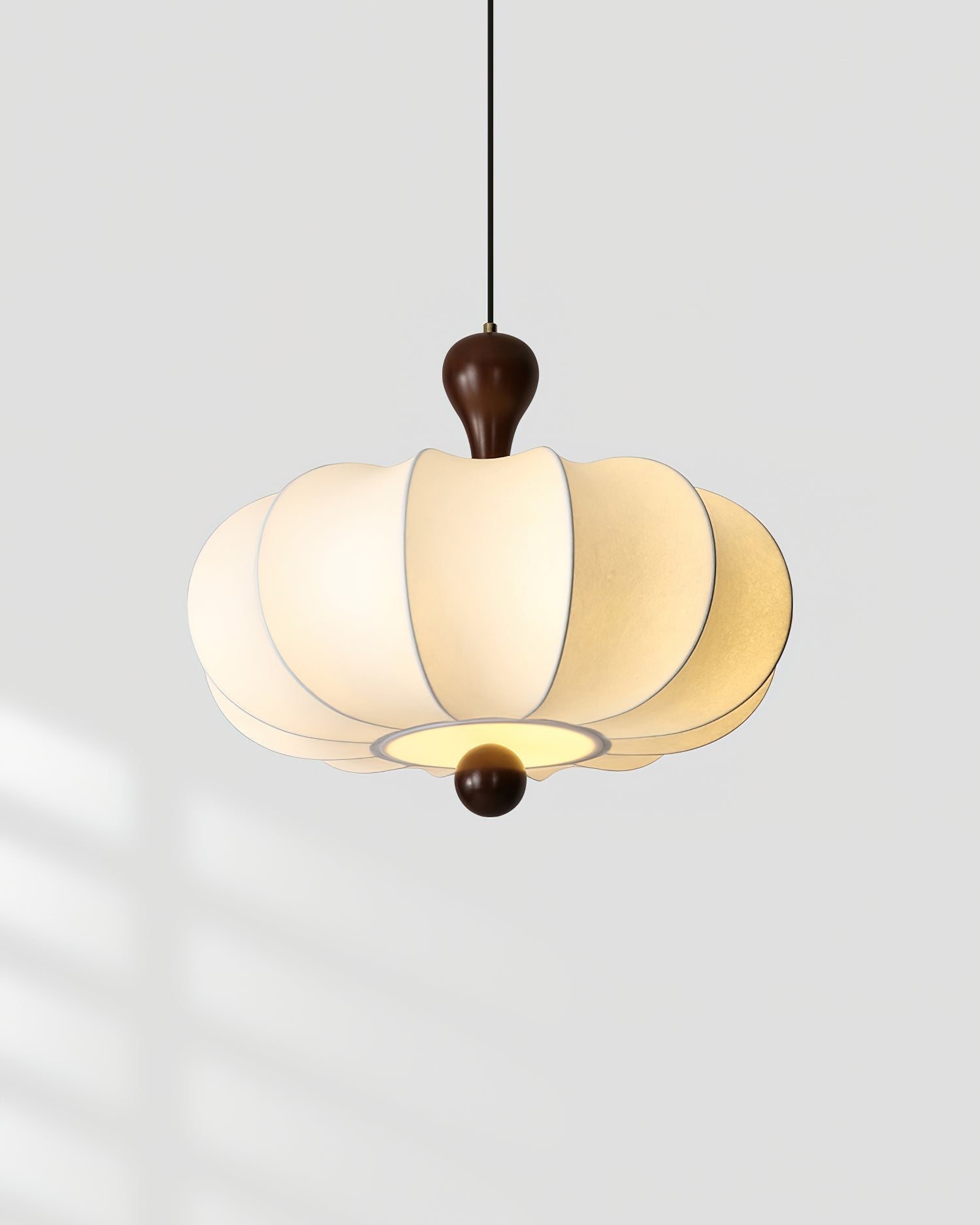 Lampada a sospensione scolpita Aruena