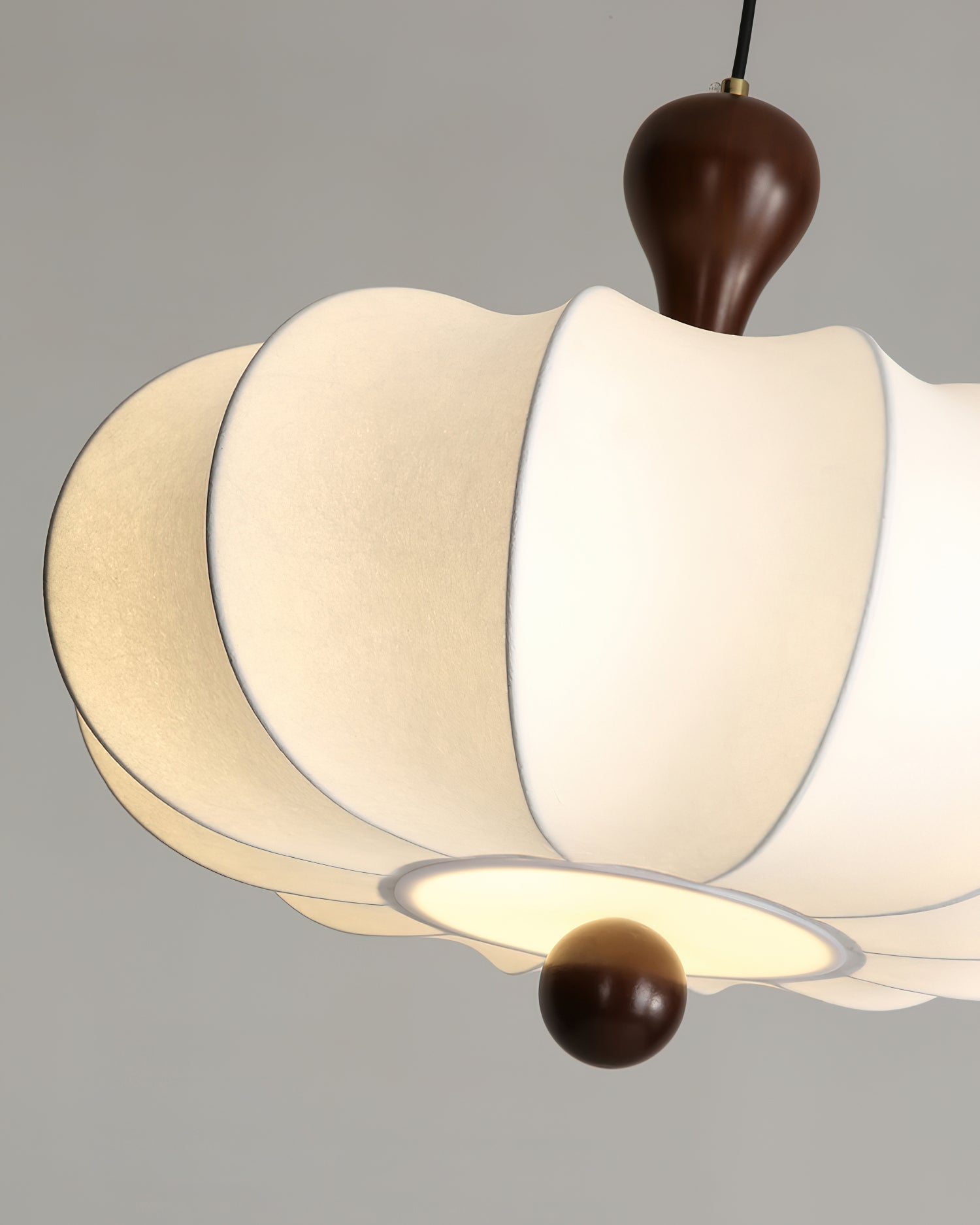 Lampada a sospensione scolpita Aruena