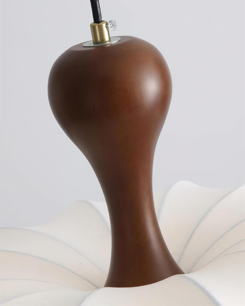 Lampada a sospensione scolpita Aruena