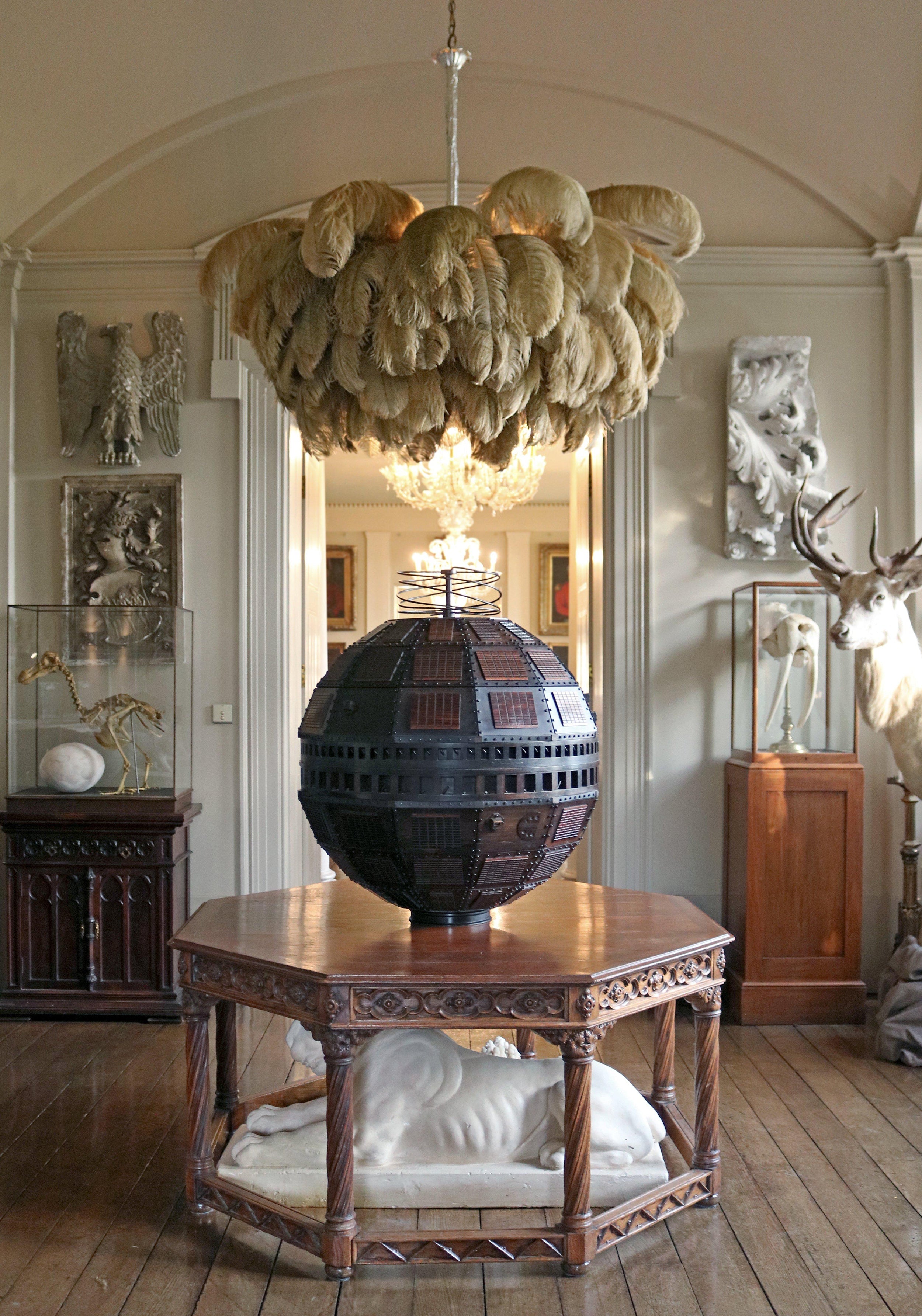 Lampadario scenografico Fallia