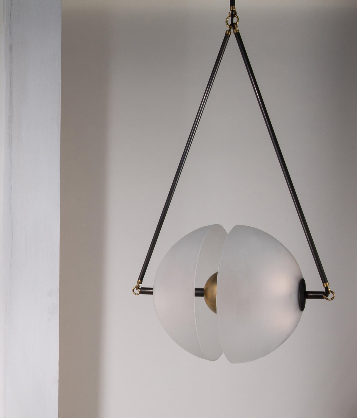 Lampada a sospensione scultorea Elellale