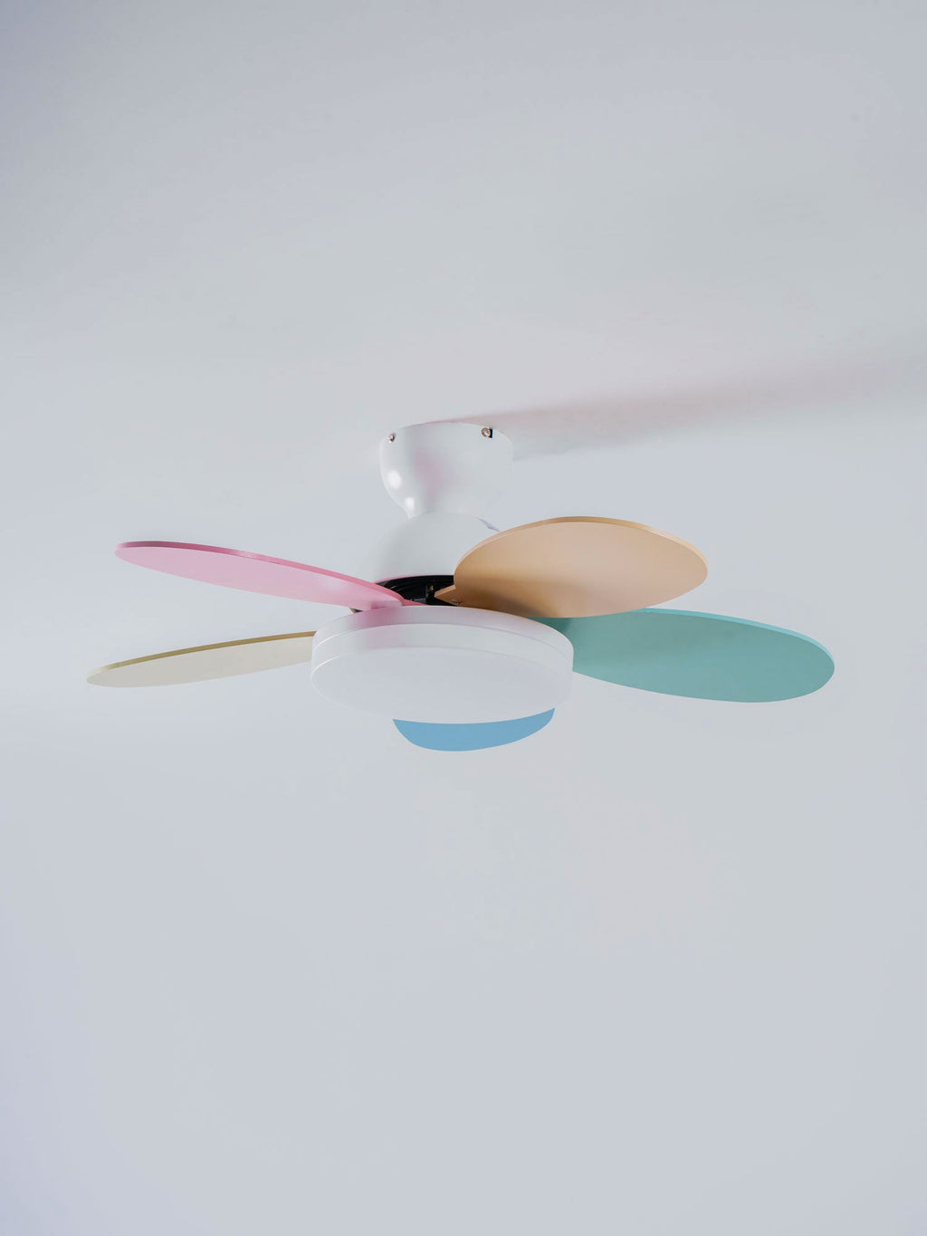 Ventilatore da soffitto con luce Liavela